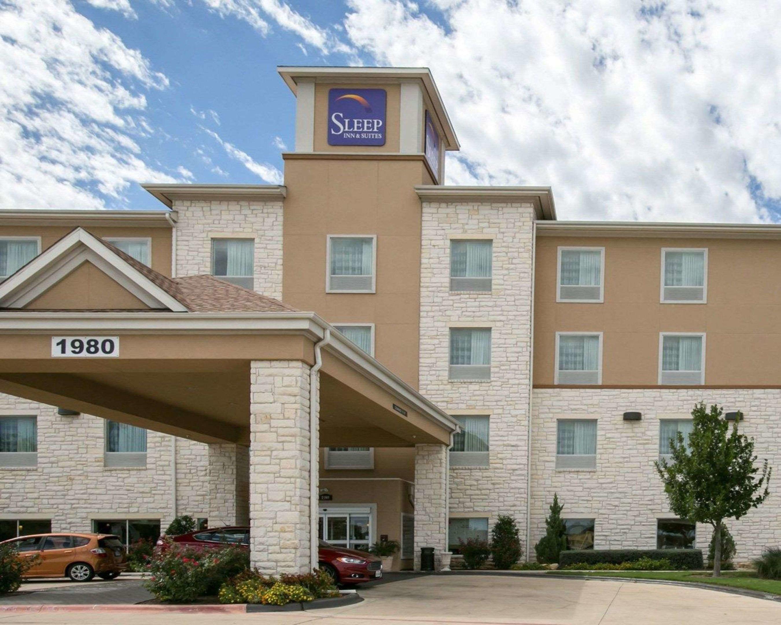 Sleep Inn & Suites