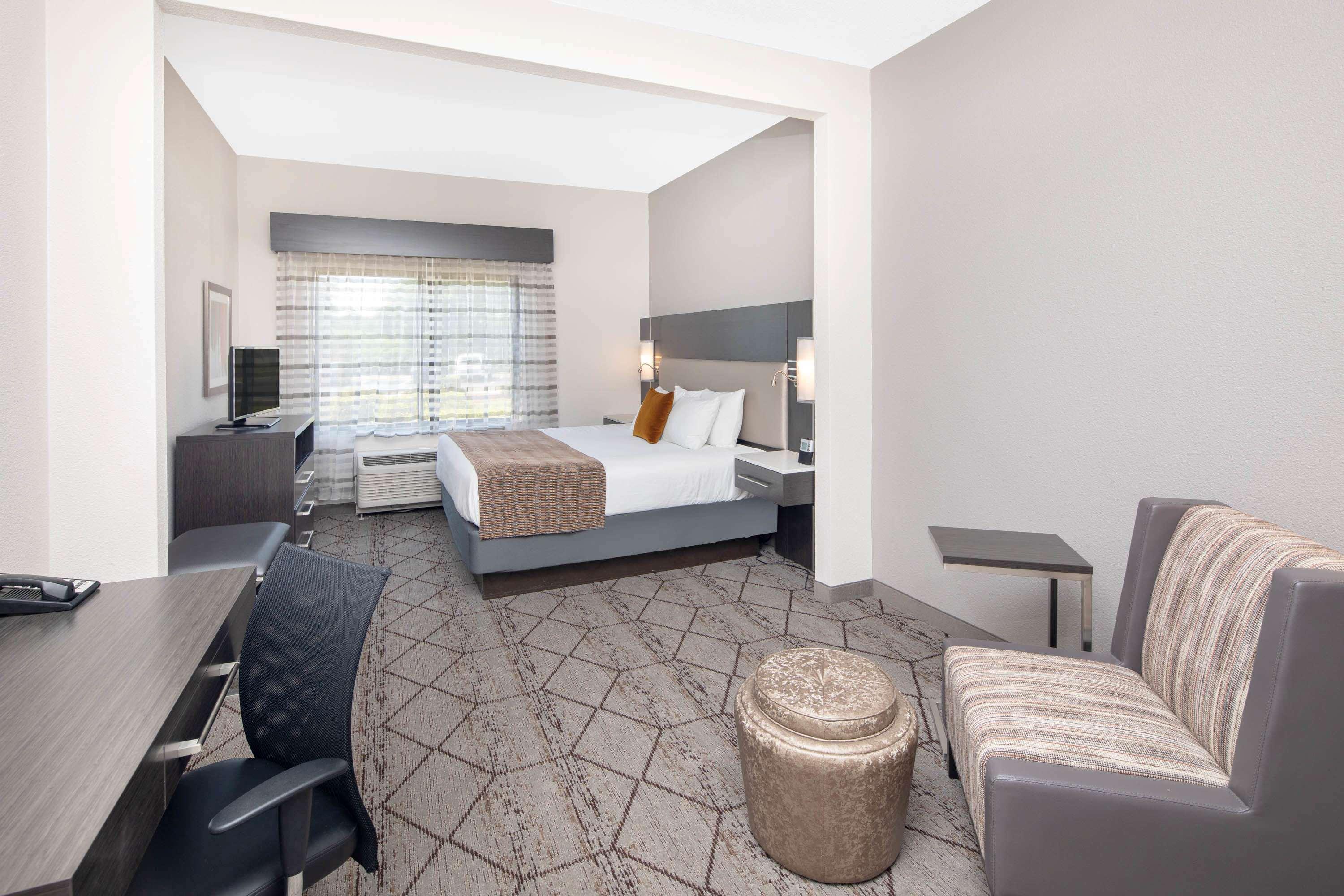 Wingate by Wyndham Greenville Airport — photo 4