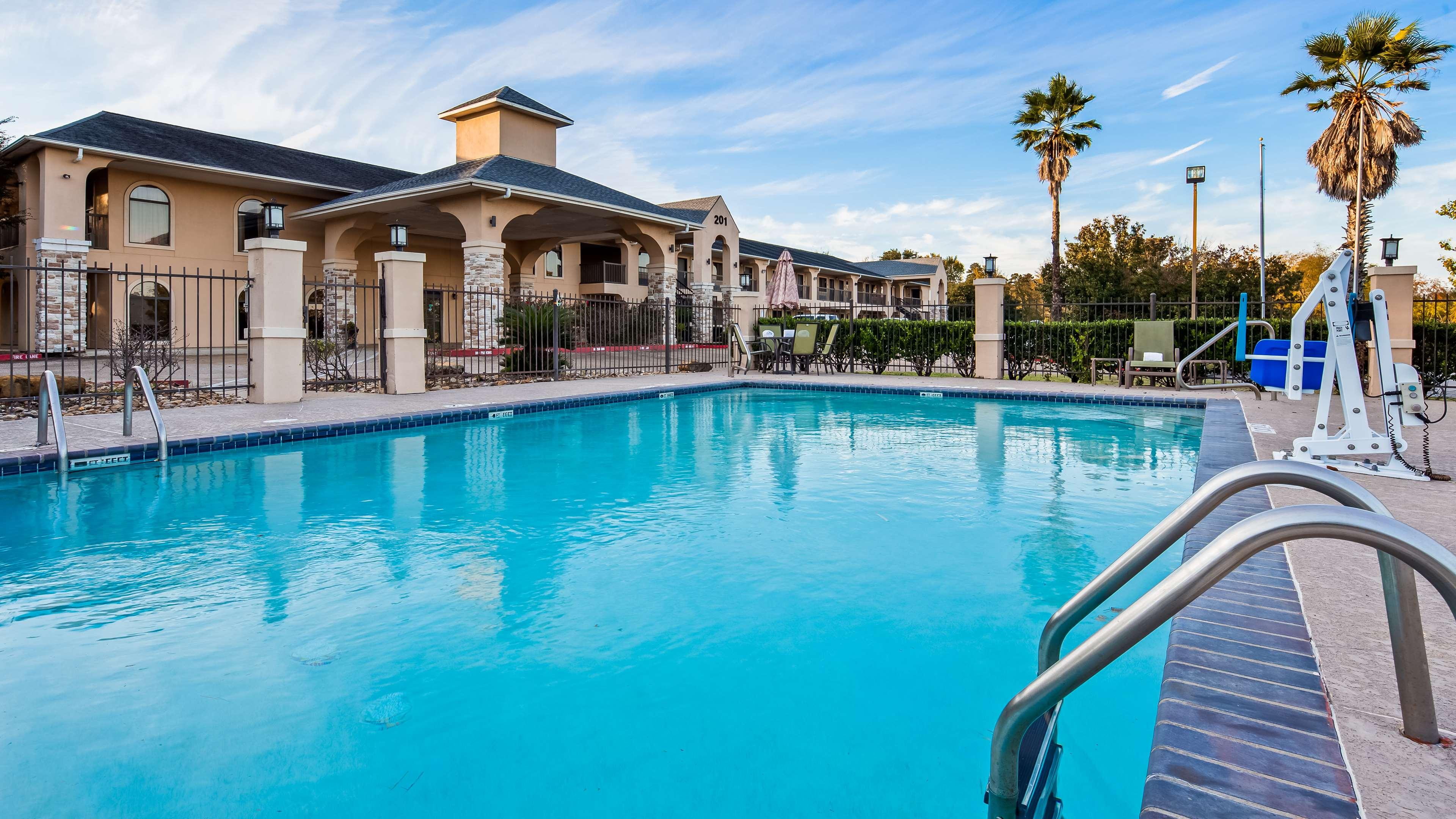 Best Western Huntsville Inn & Suites — photo 5