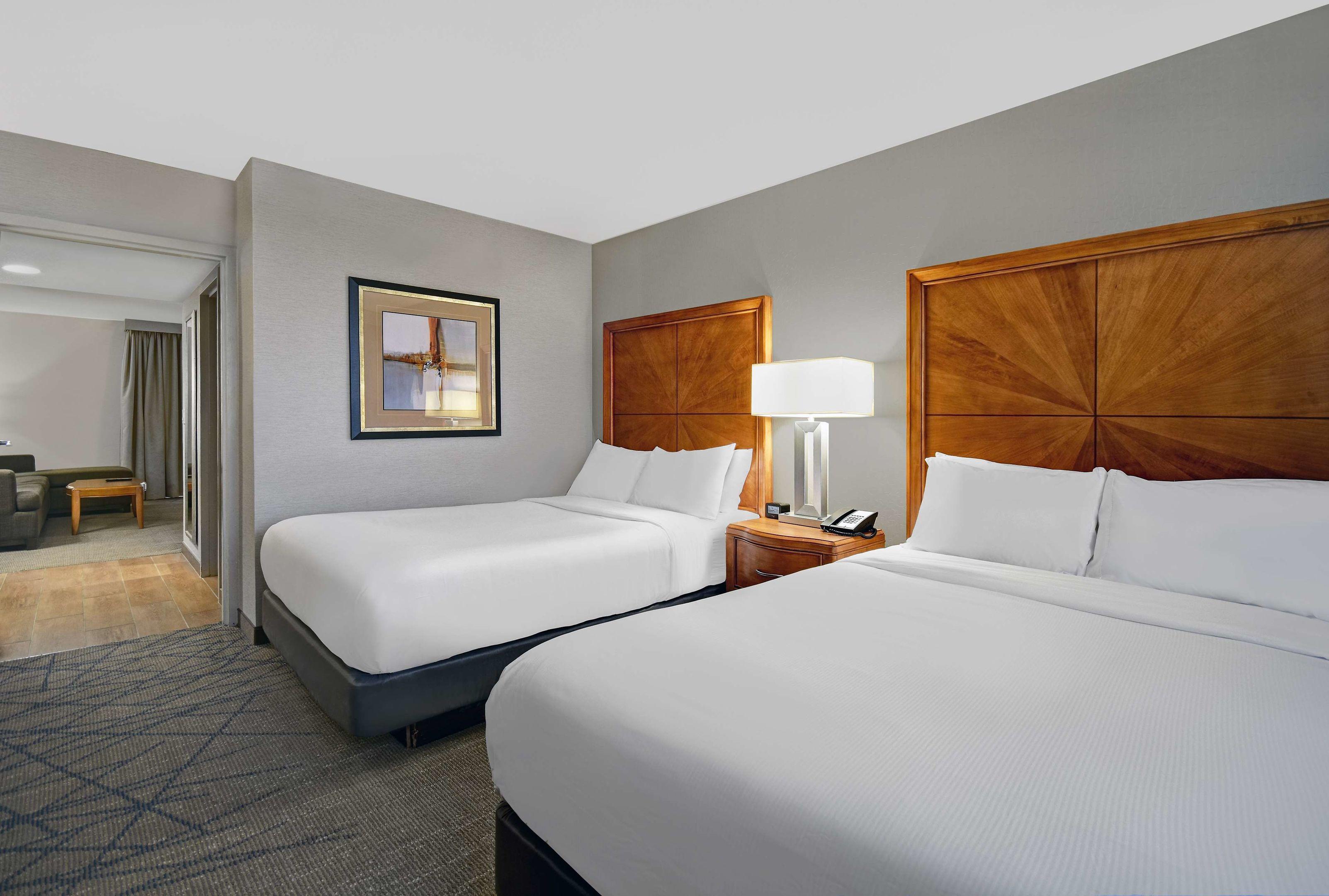 Embassy Suites Detroit - Livonia / Novi — photo 5