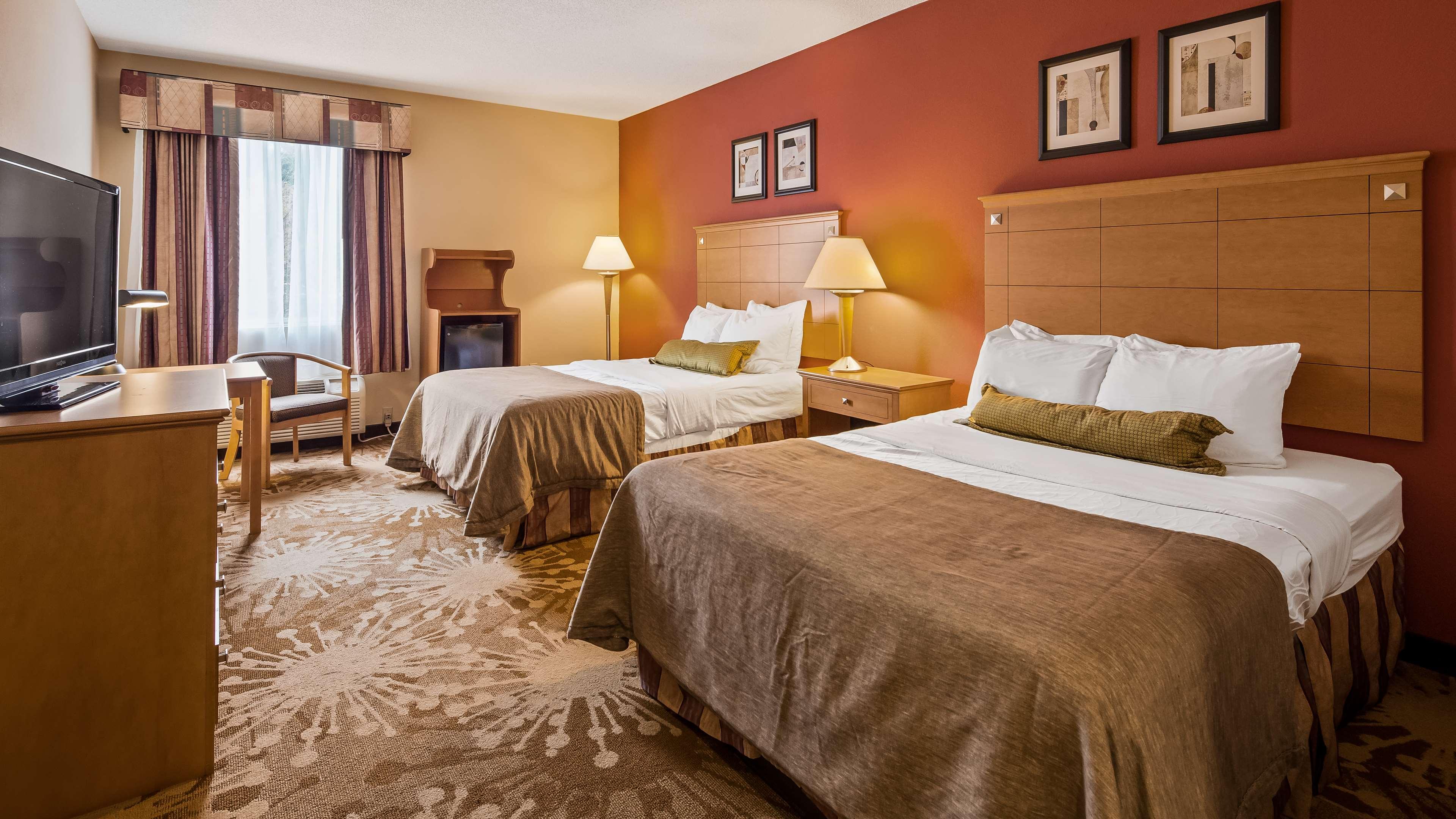 Best Western Plus New Cumberland Inn & Suites — photo 5