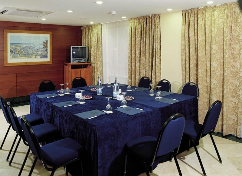 Kimpton Vividora Hotel — photo 4