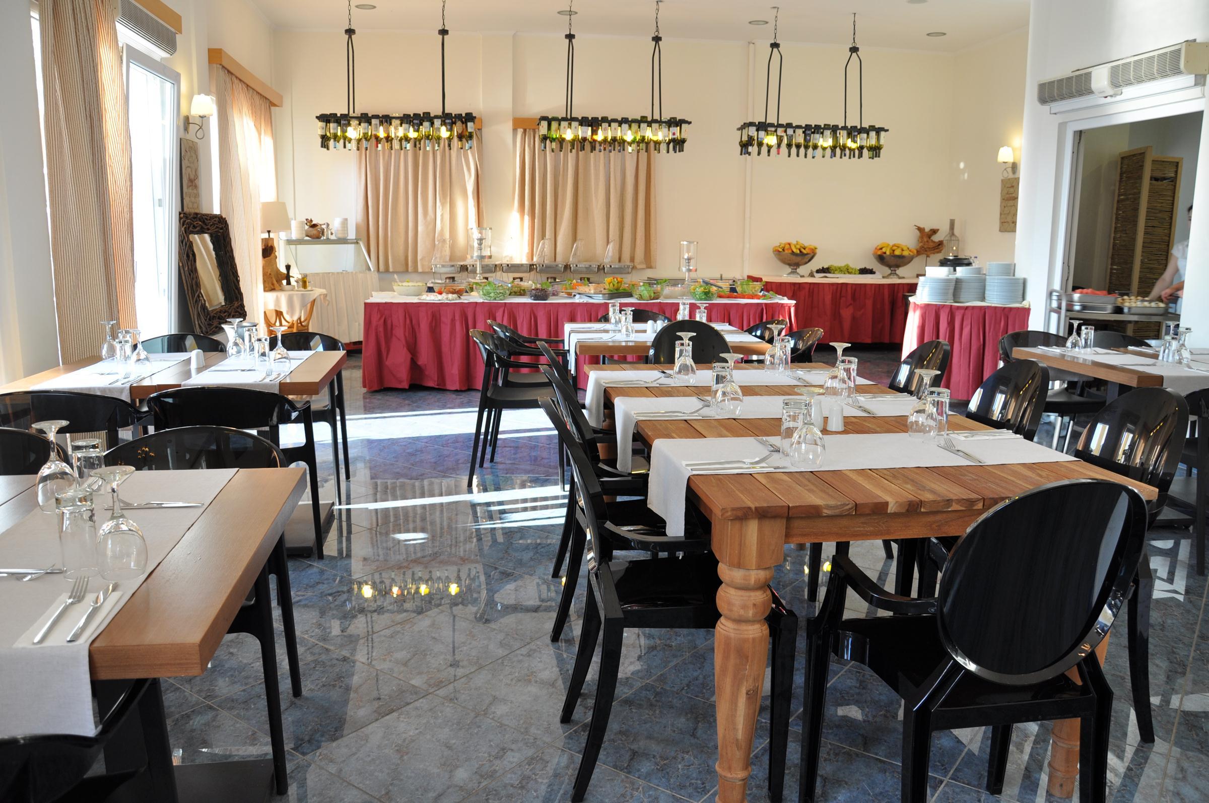 Ithea Suites Hotel — photo 5