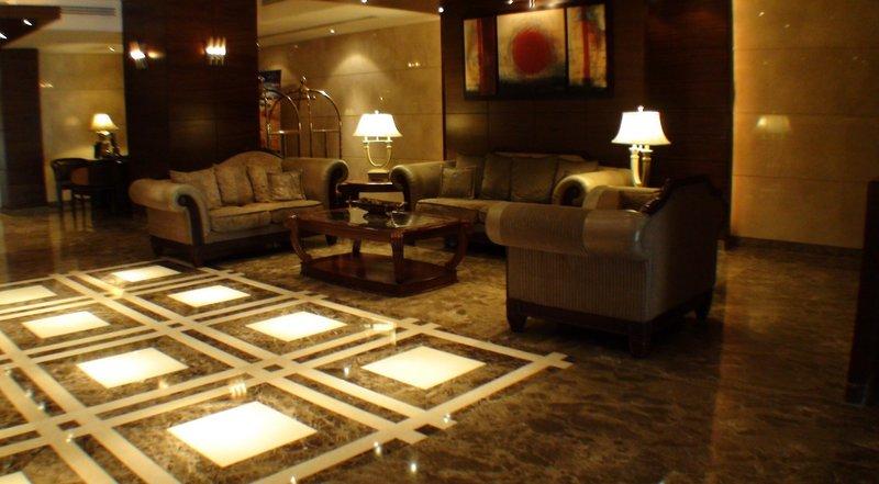 Majestic City Retreat Hotel — photo 4