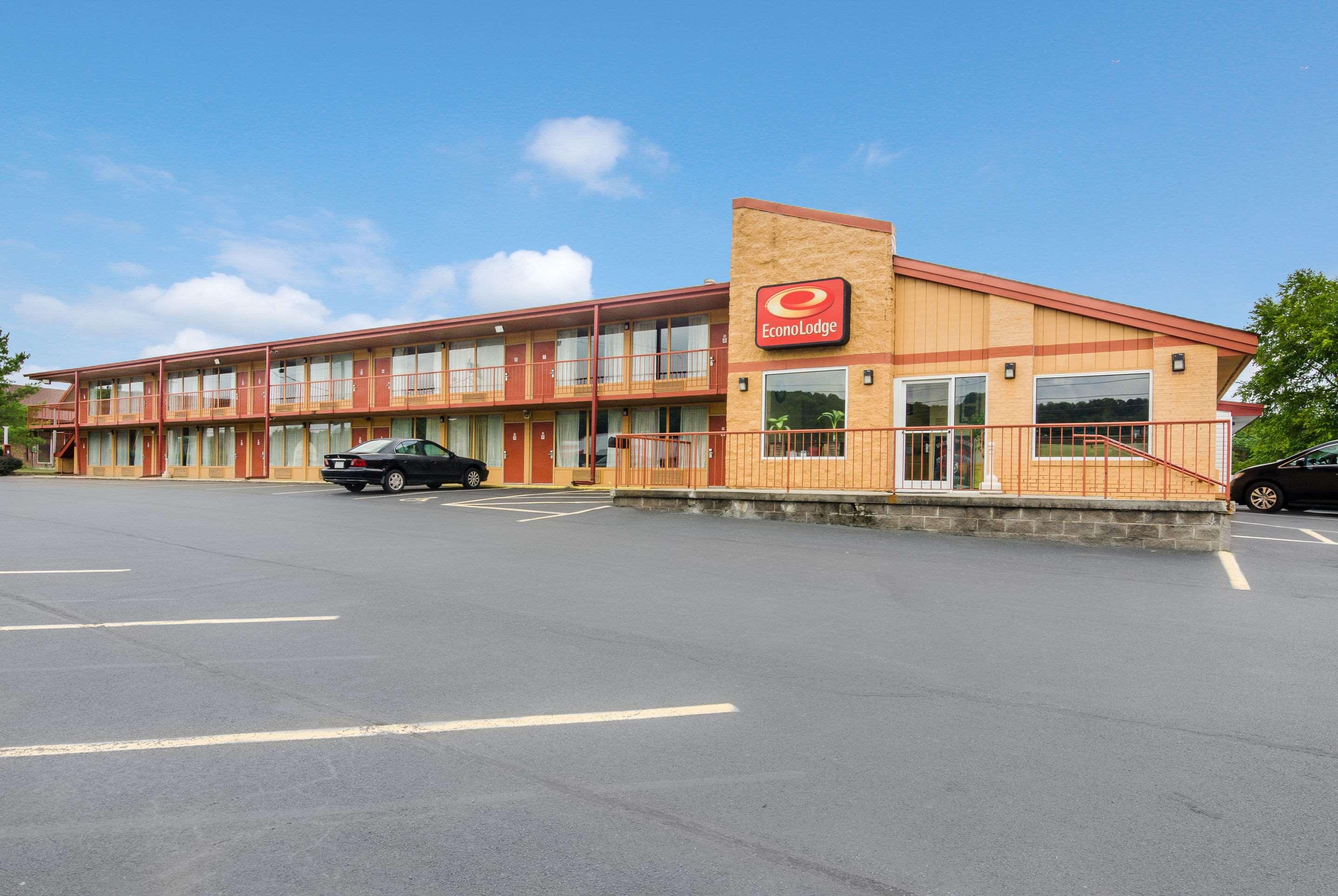 Econo Lodge Marion I-81 — photo 5