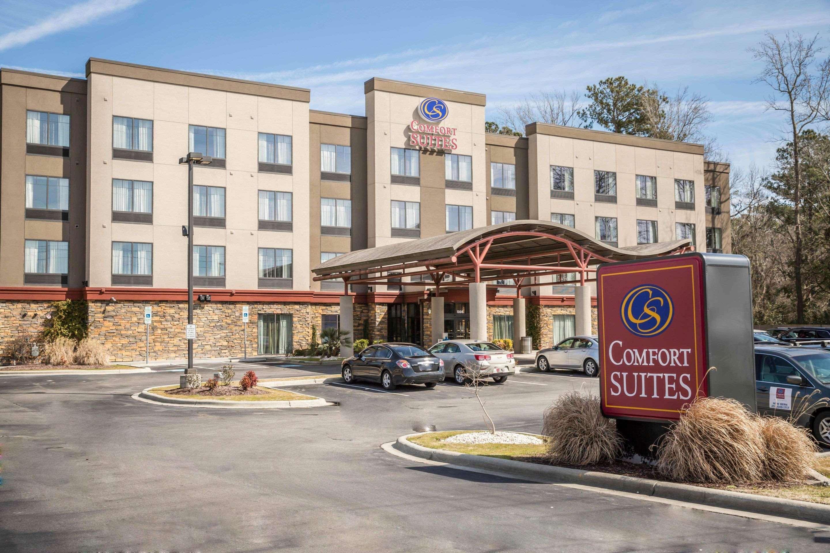 Comfort Suites — photo 3