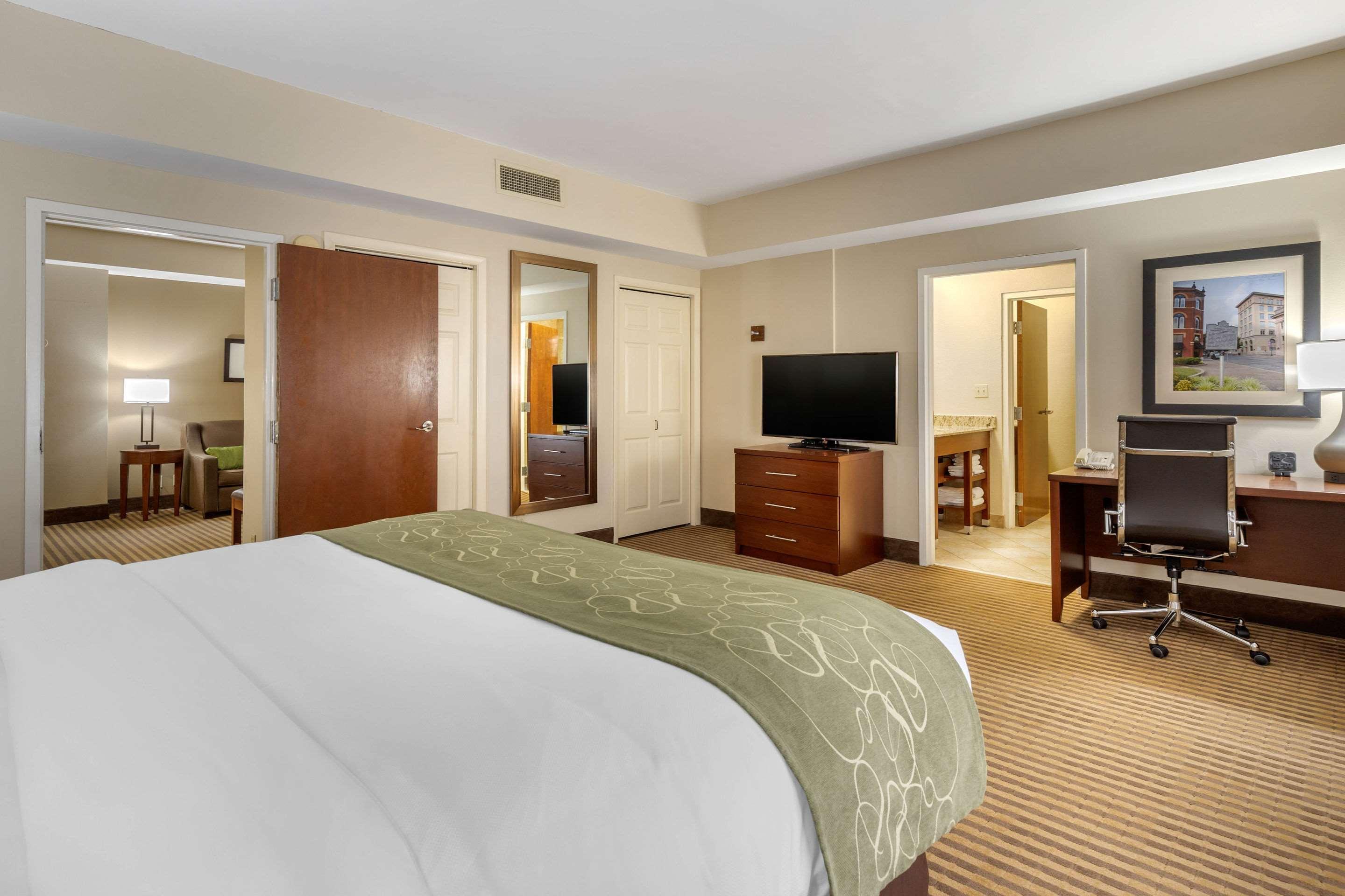 Comfort Suites Johnson City — photo 5