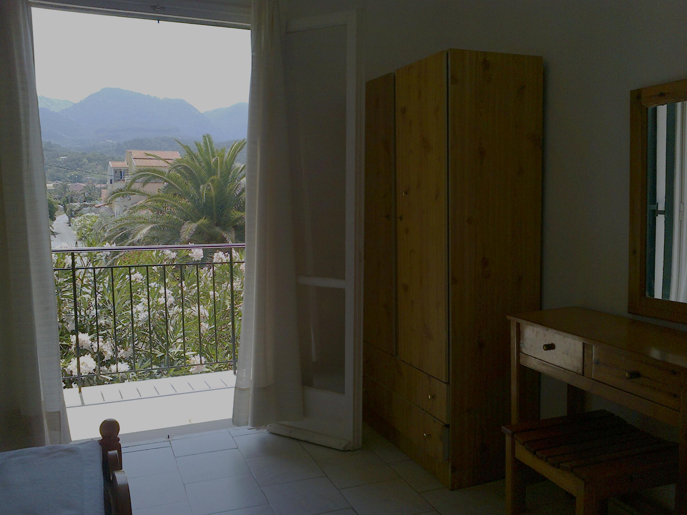 Beach Front Salvanos — photo 4