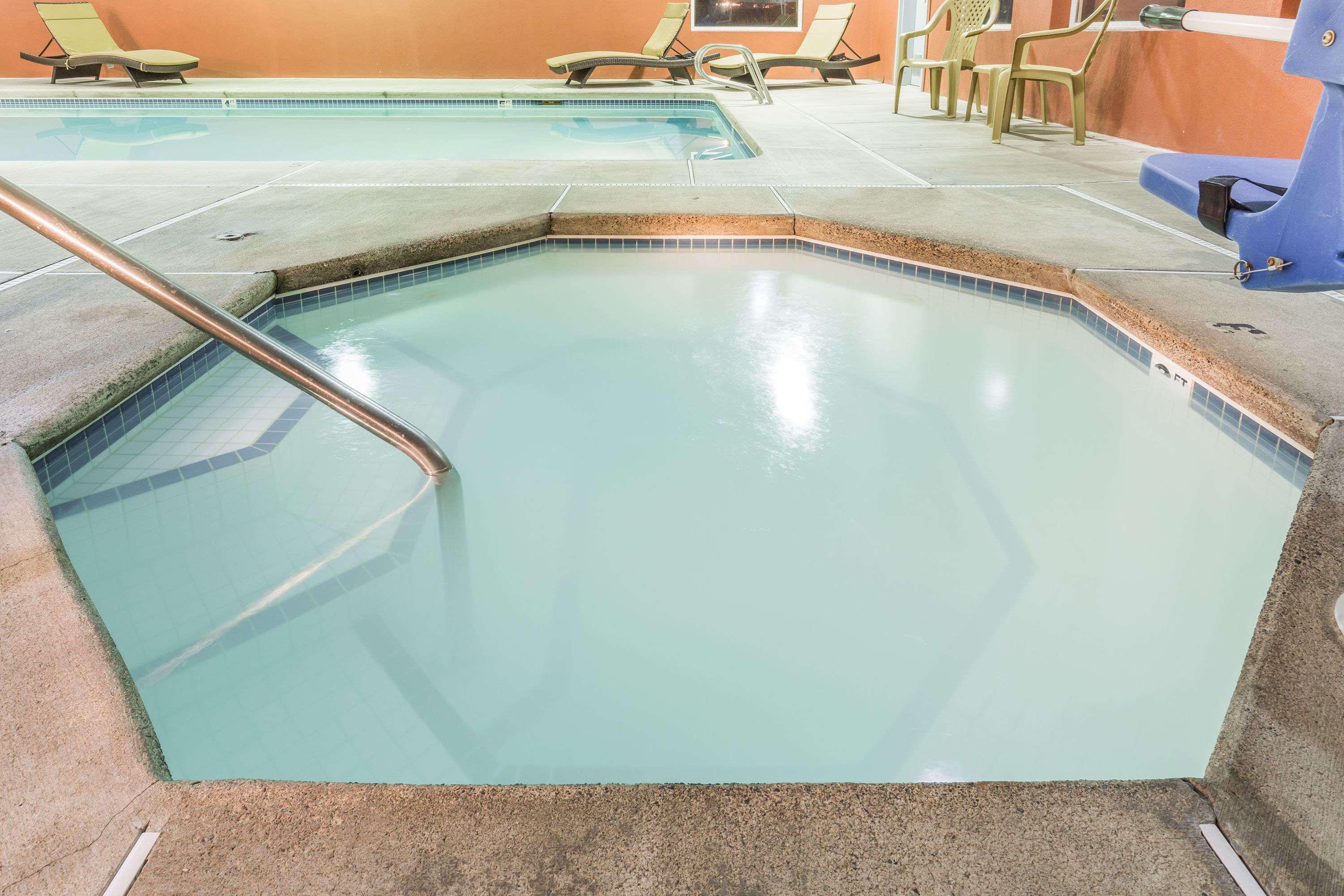 Super 8 by Wyndham Roseburg — photo 4