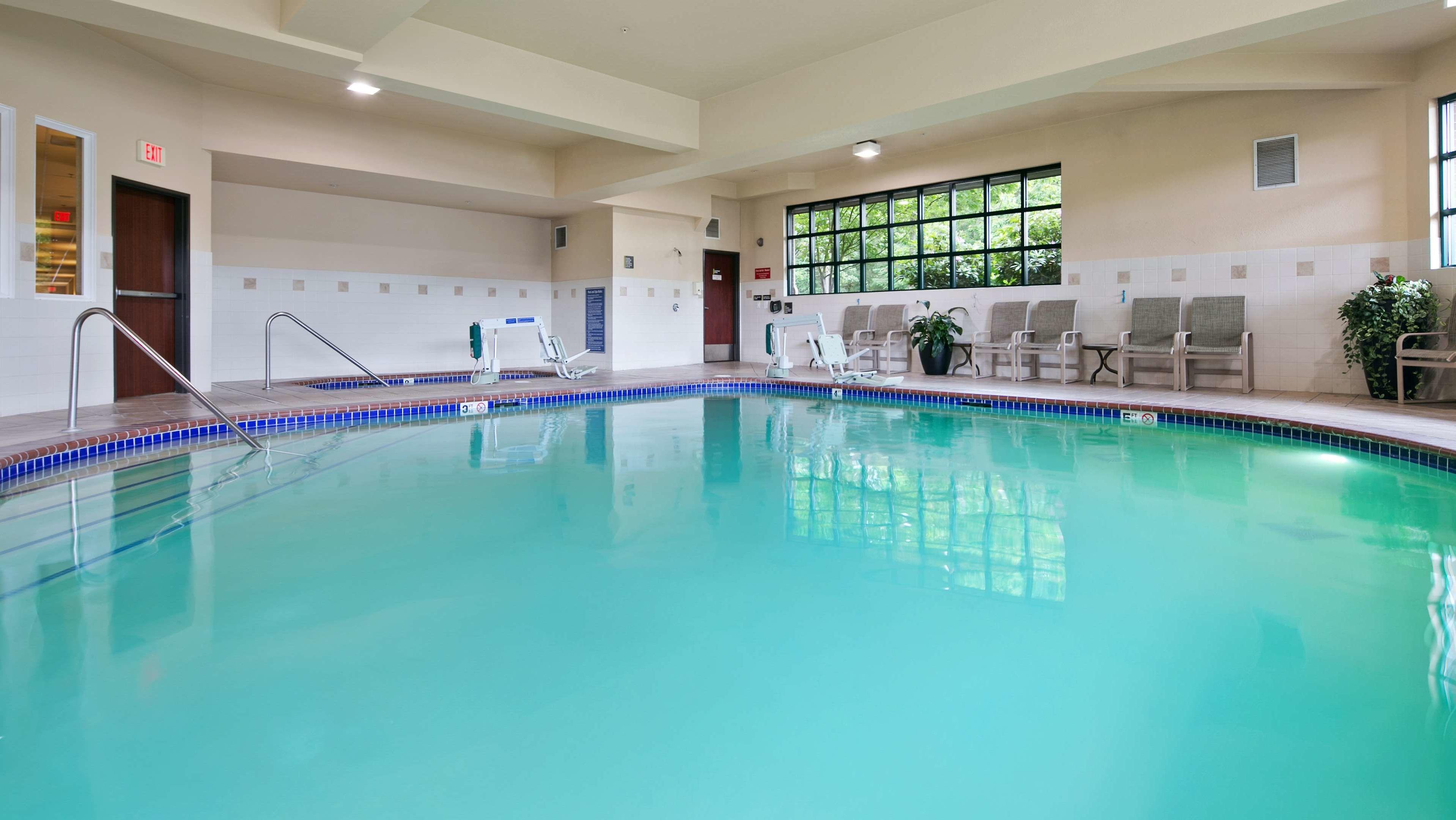 Best Western Liberty Inn DuPont — photo 4