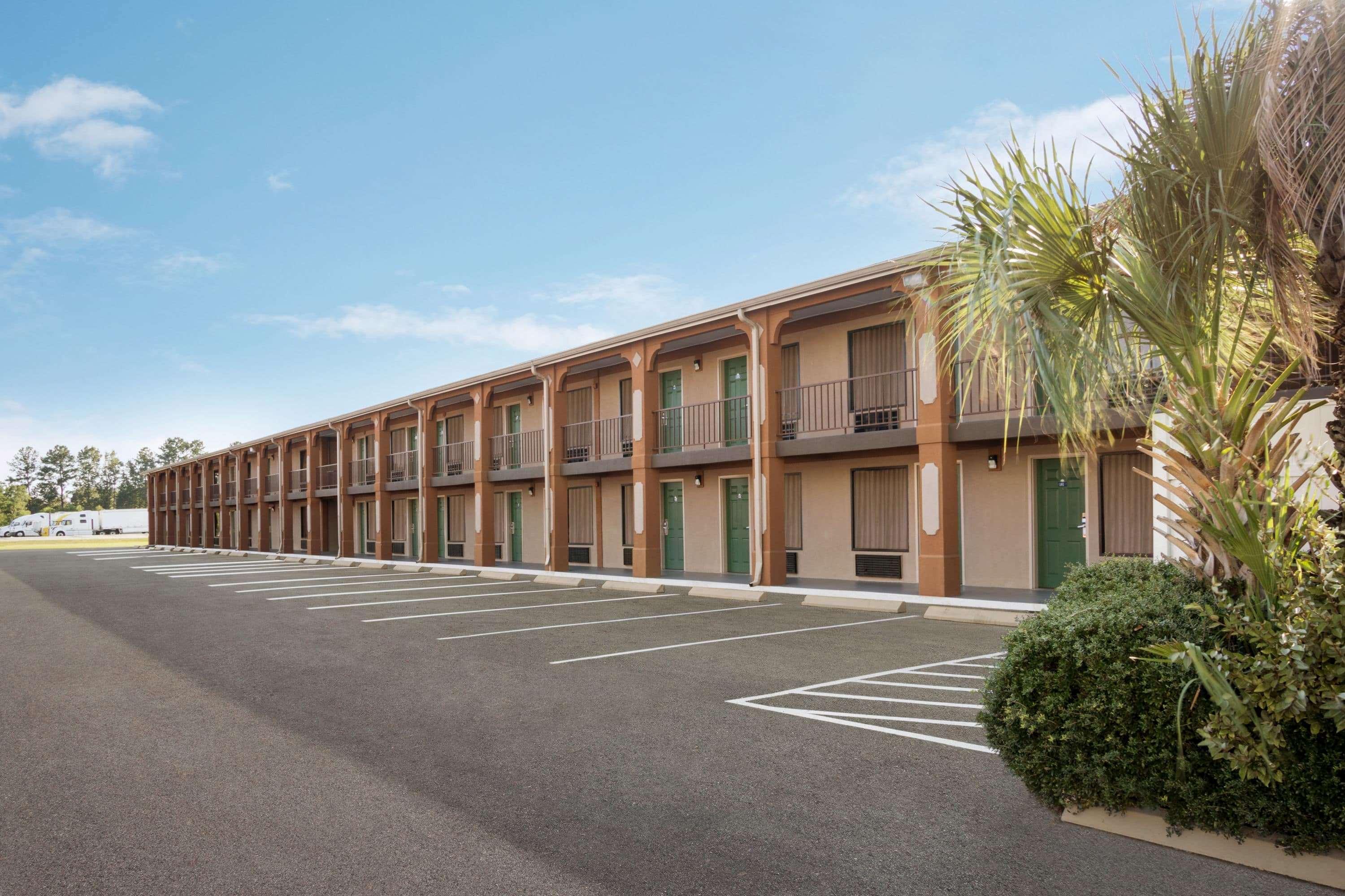 Days Inn by Wyndham Hardeeville/ I-95 State Line — photo 4