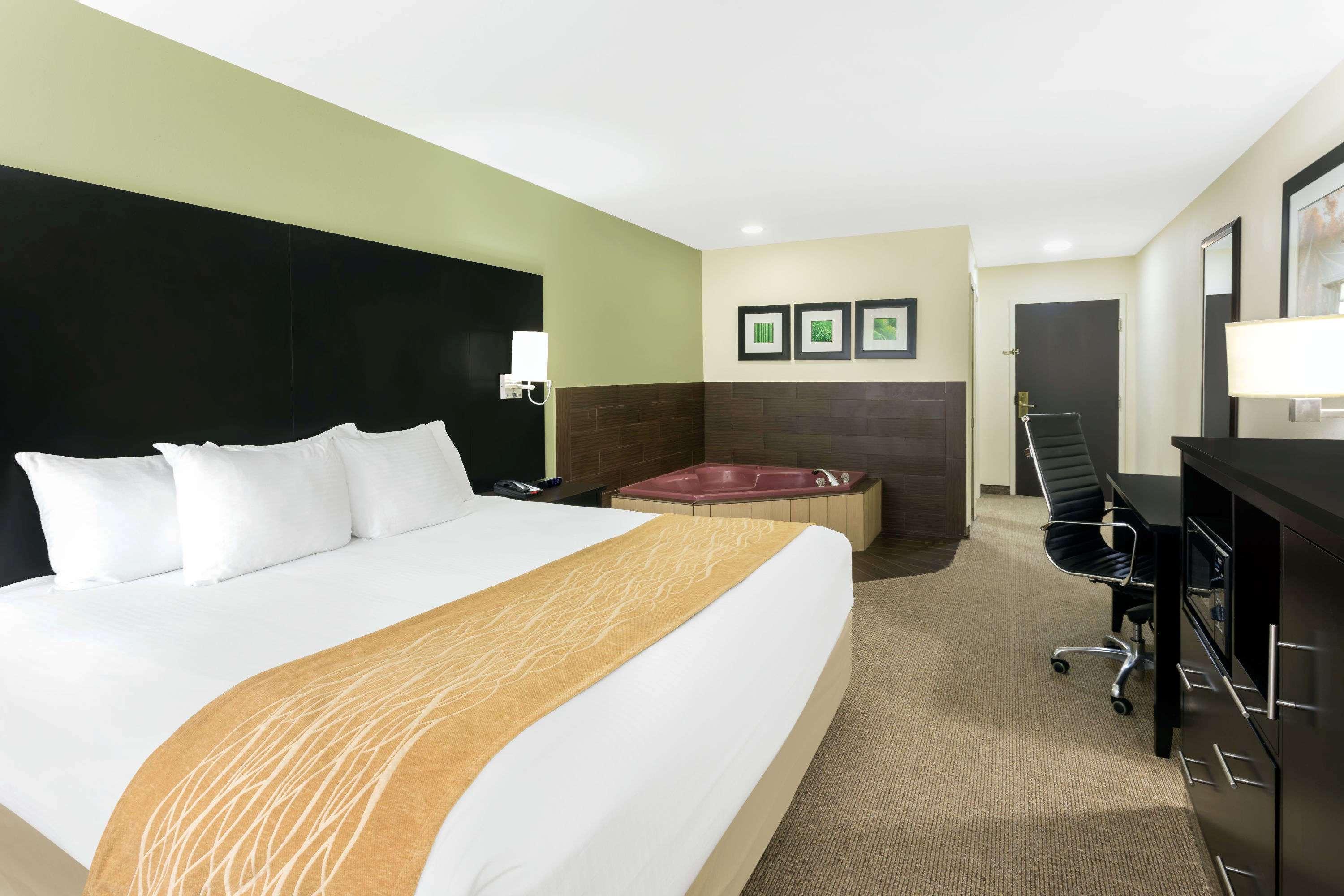 Baymont Inn & Suites Rome — photo 3