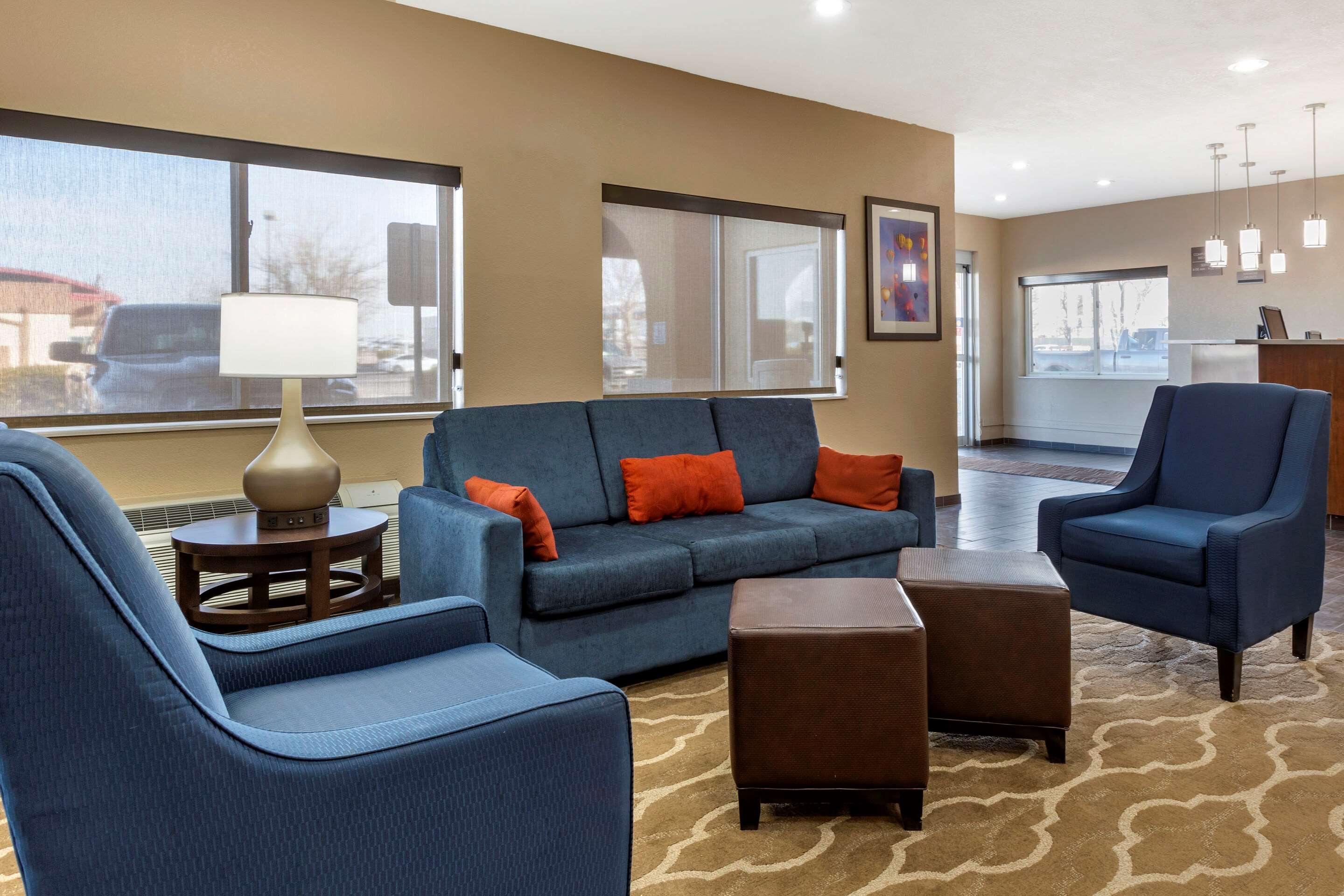 Comfort Inn & Suites North — photo 4