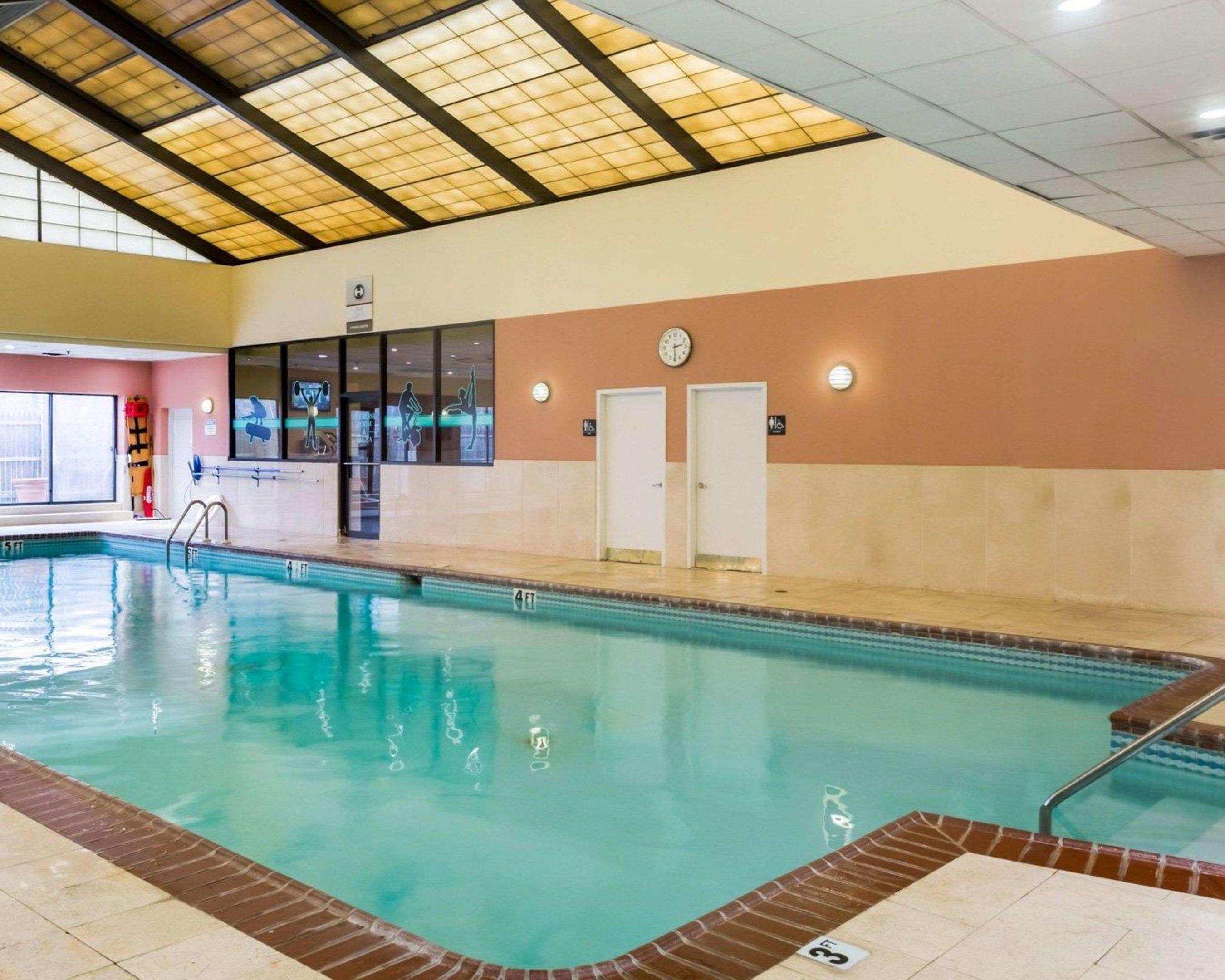 Clarion Hotel — photo 4