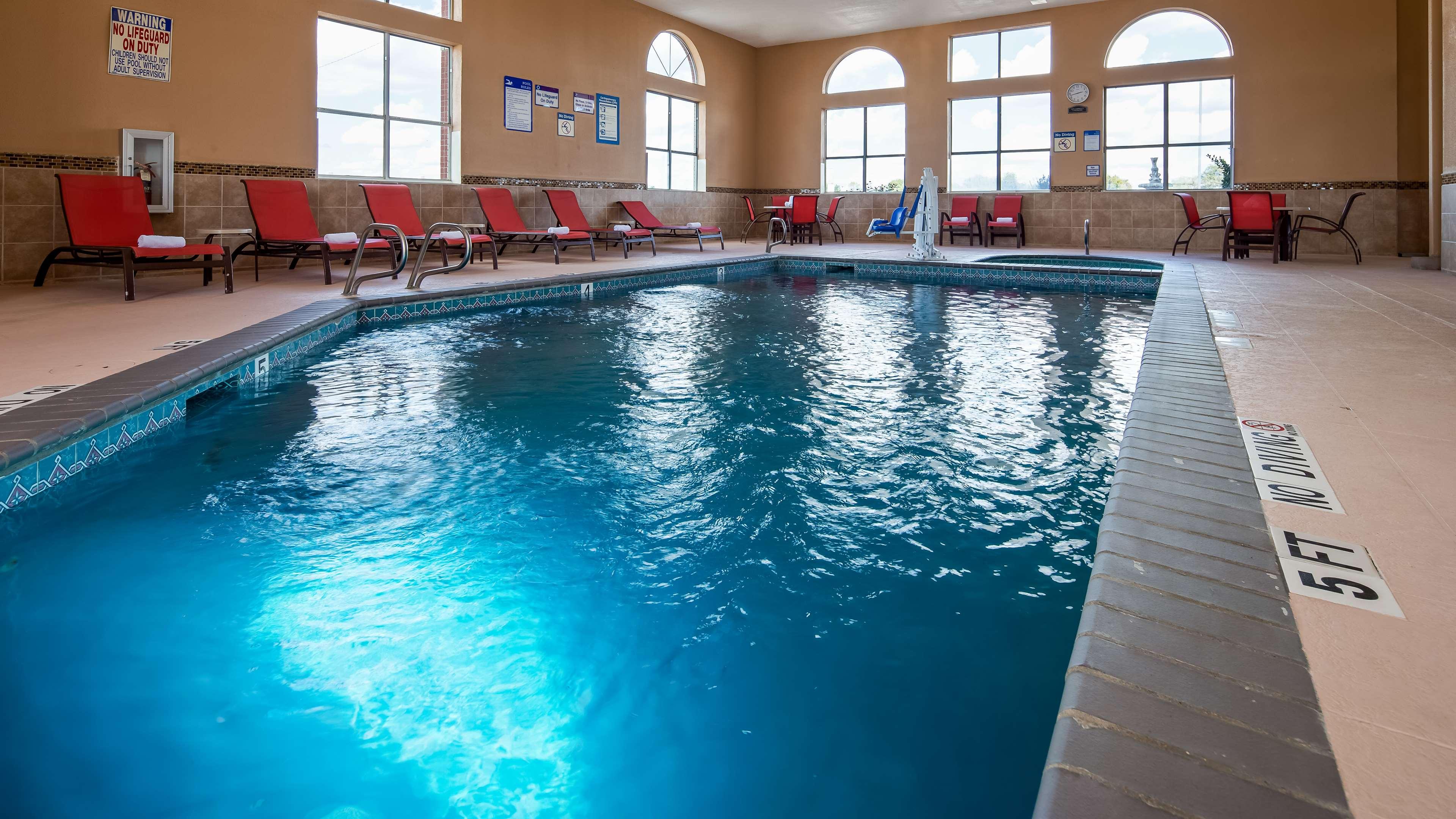 Best Western Plus Lubbock Windsor Inn — photo 3