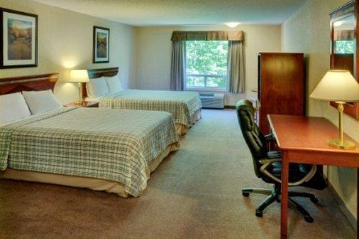 Lakeview Inn & Suites Chetwynd — photo 5