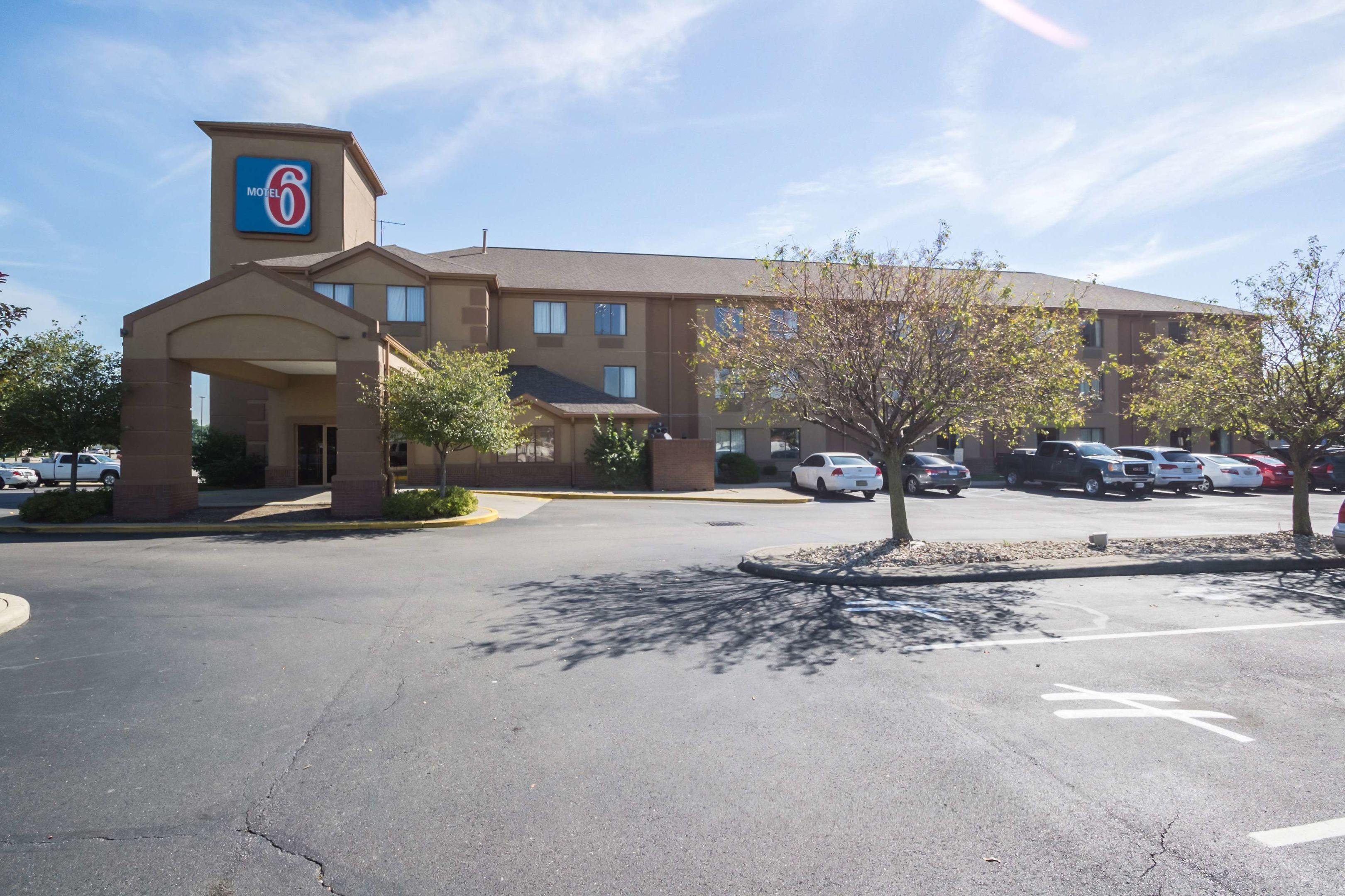 Motel 6 Indianapolis Airport — photo 4