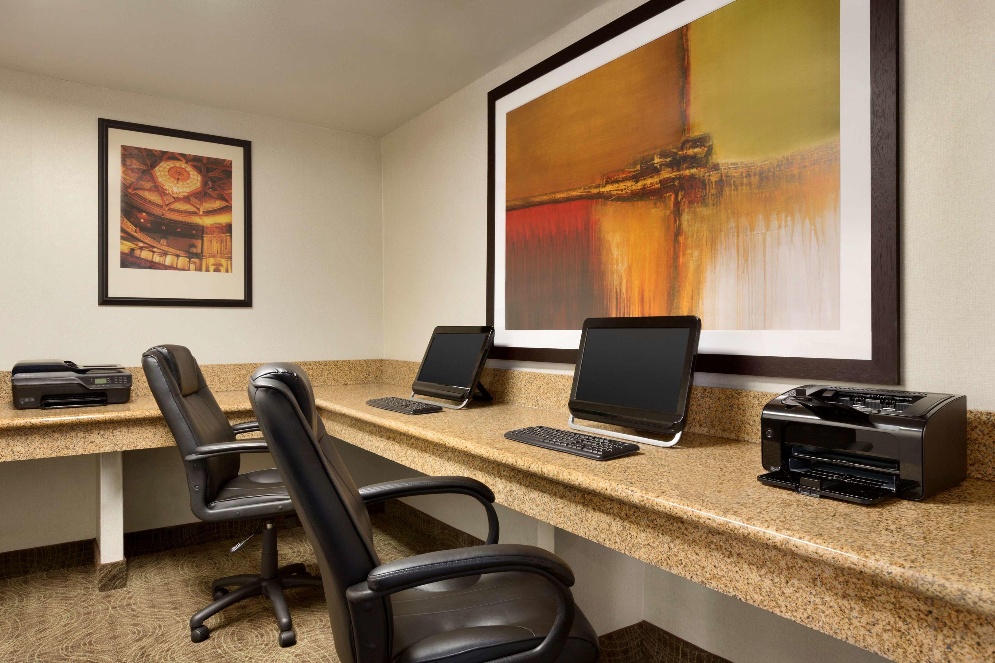 Radisson Hotel Fresno Conference Center — photo 4