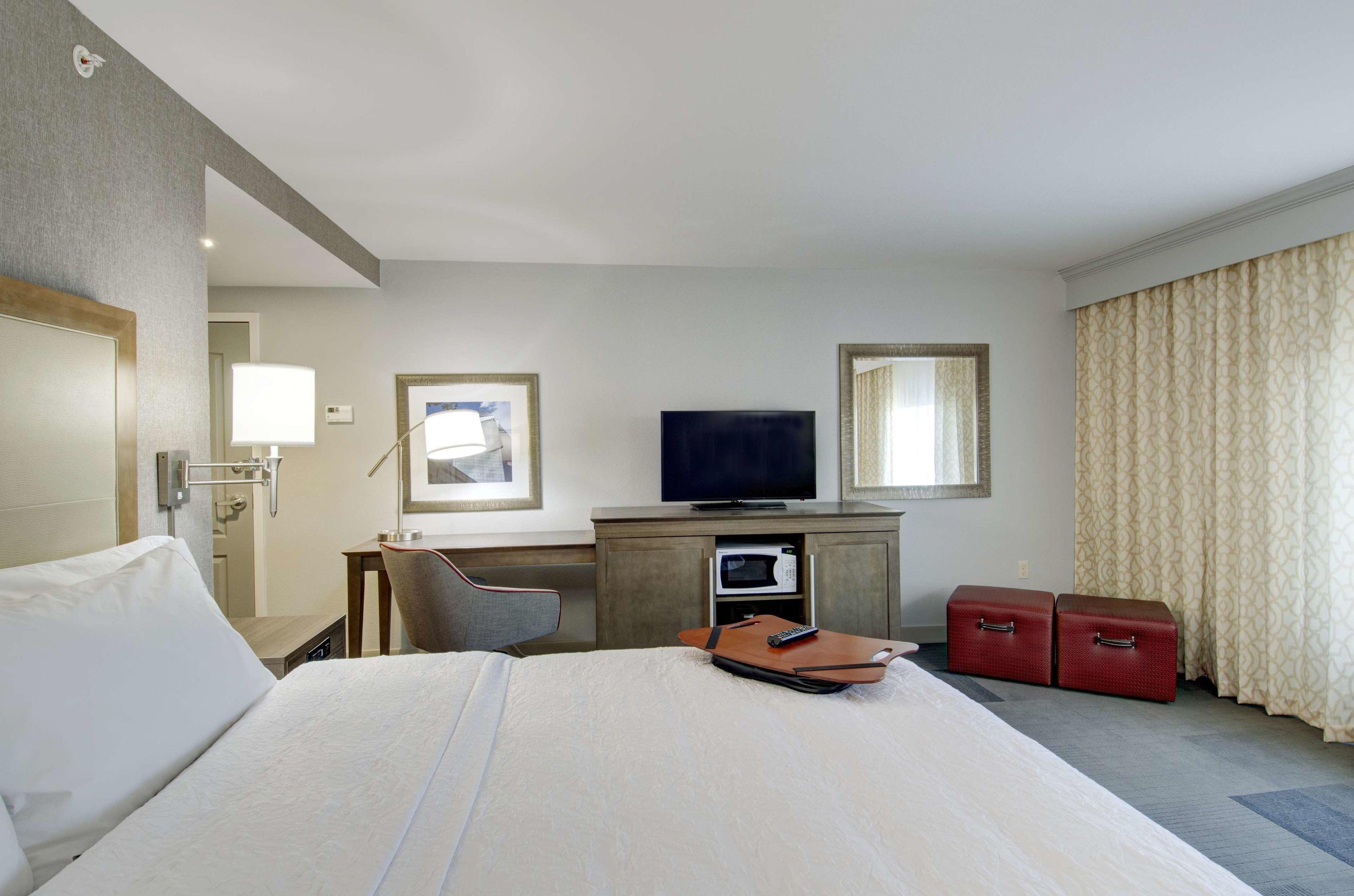 Hampton Inn & Suites Springfield/Downtown — photo 5