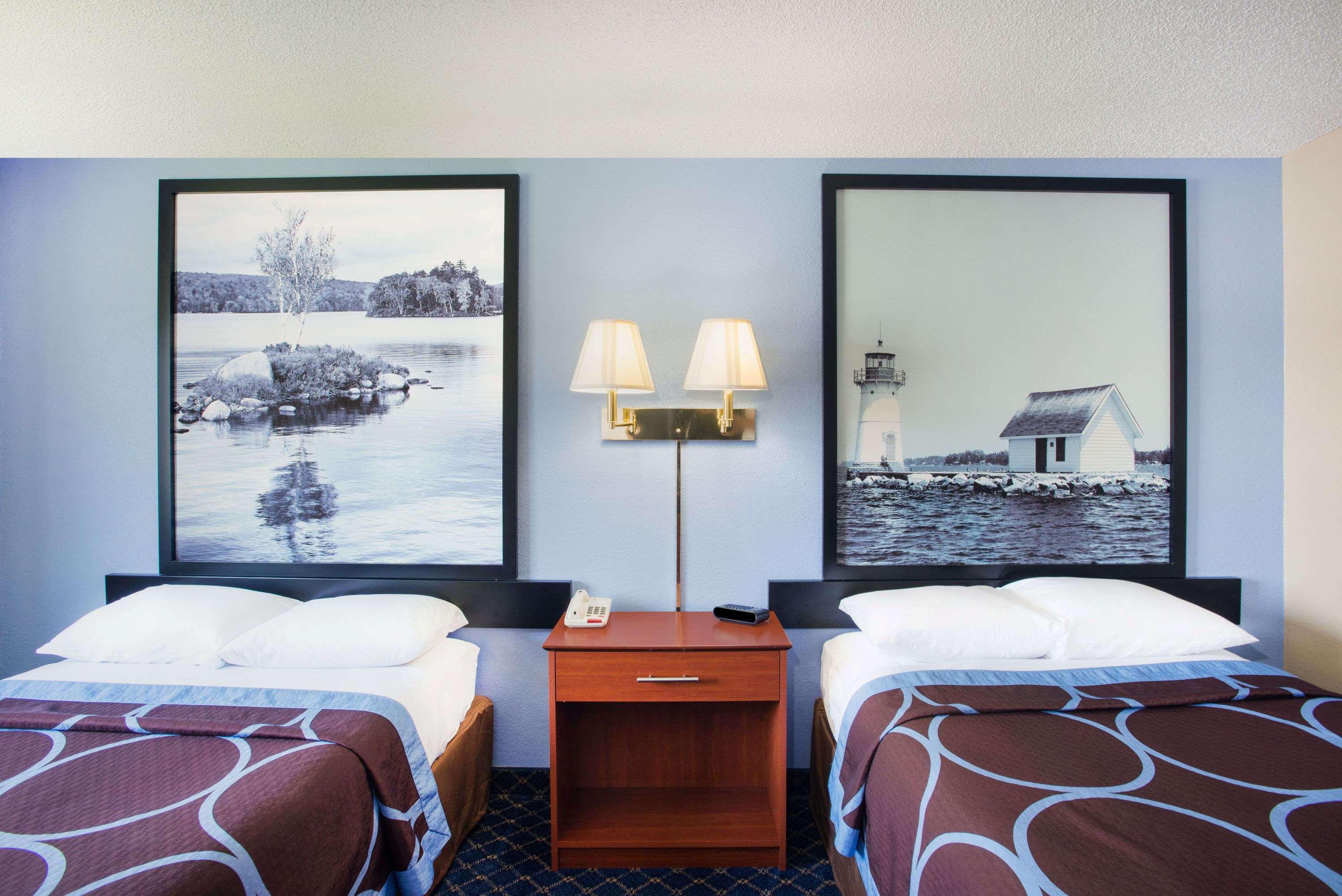 Super 8 by Wyndham Massena NY — photo 4