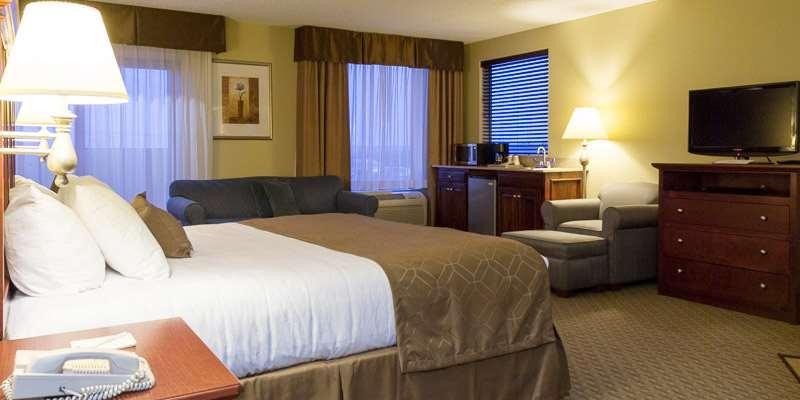 Barrington Hotel & Suites — photo 4