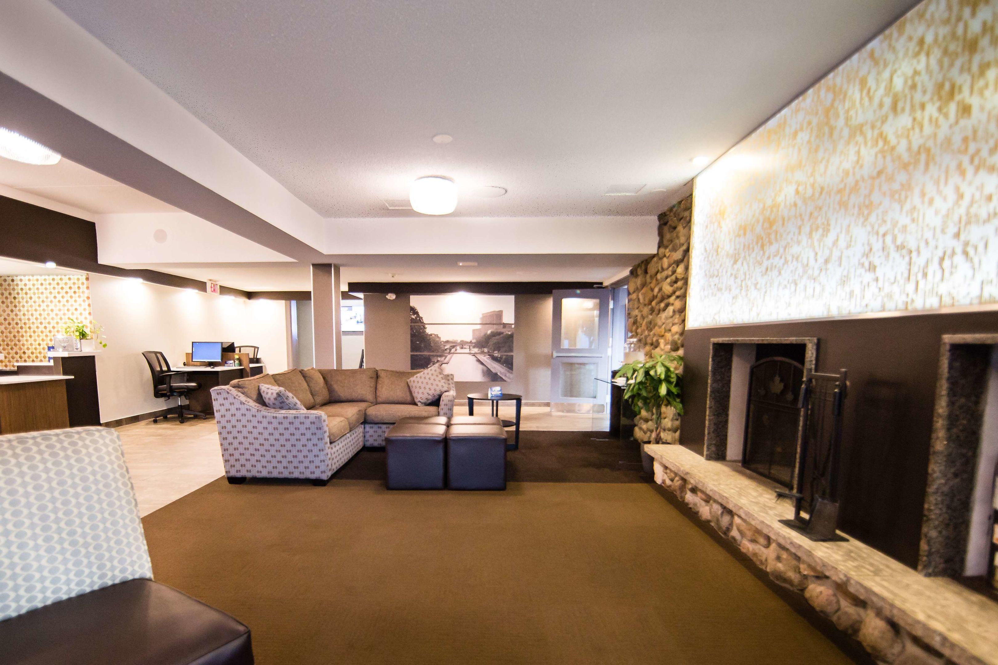 Best Western Plus Ottawa Kanata Hotel & Conference Centre — photo 3