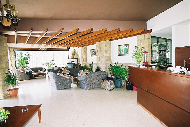 Hilltop Gardens Hotel Apartments — photo 4