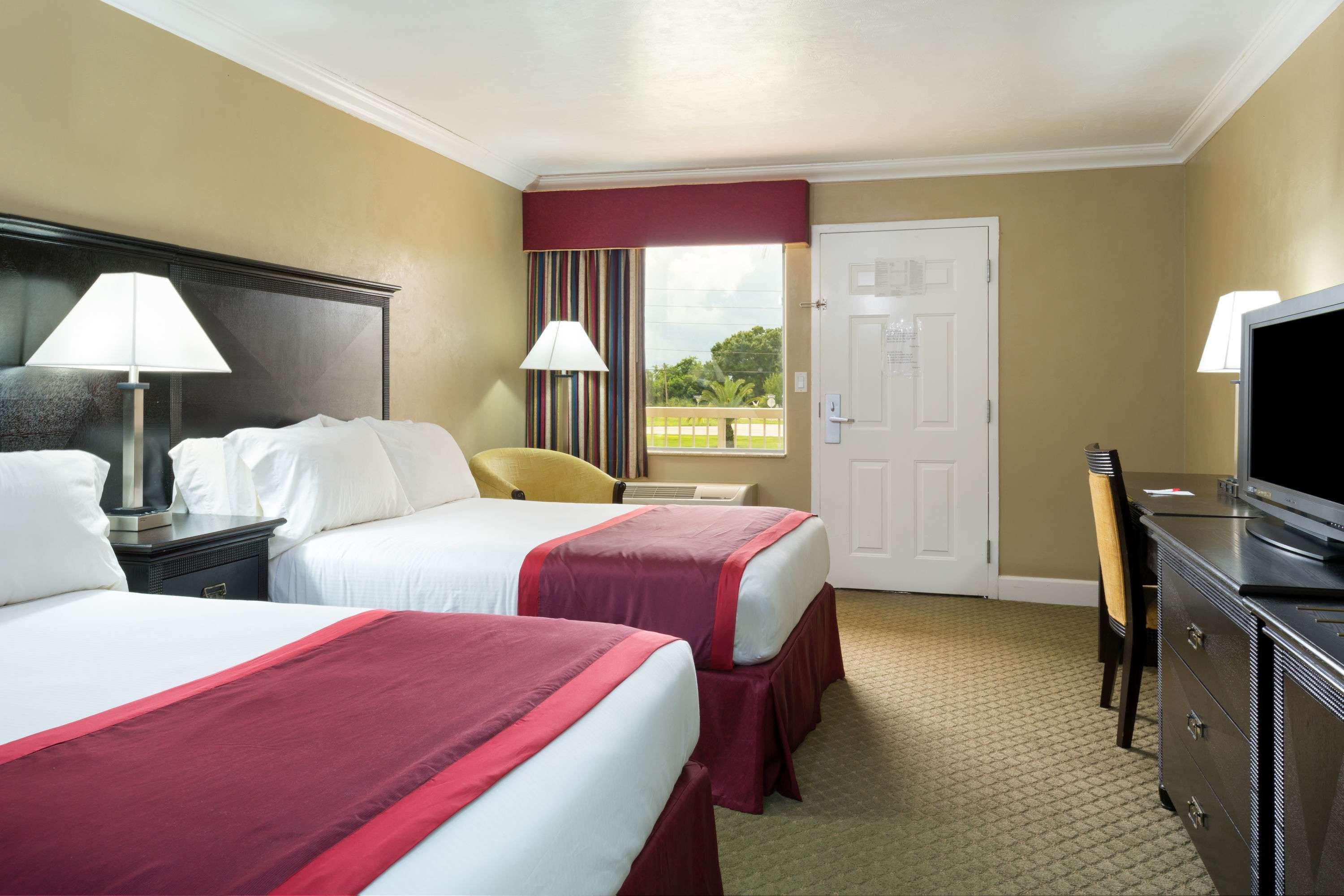 Ramada Lake Placid — photo 4