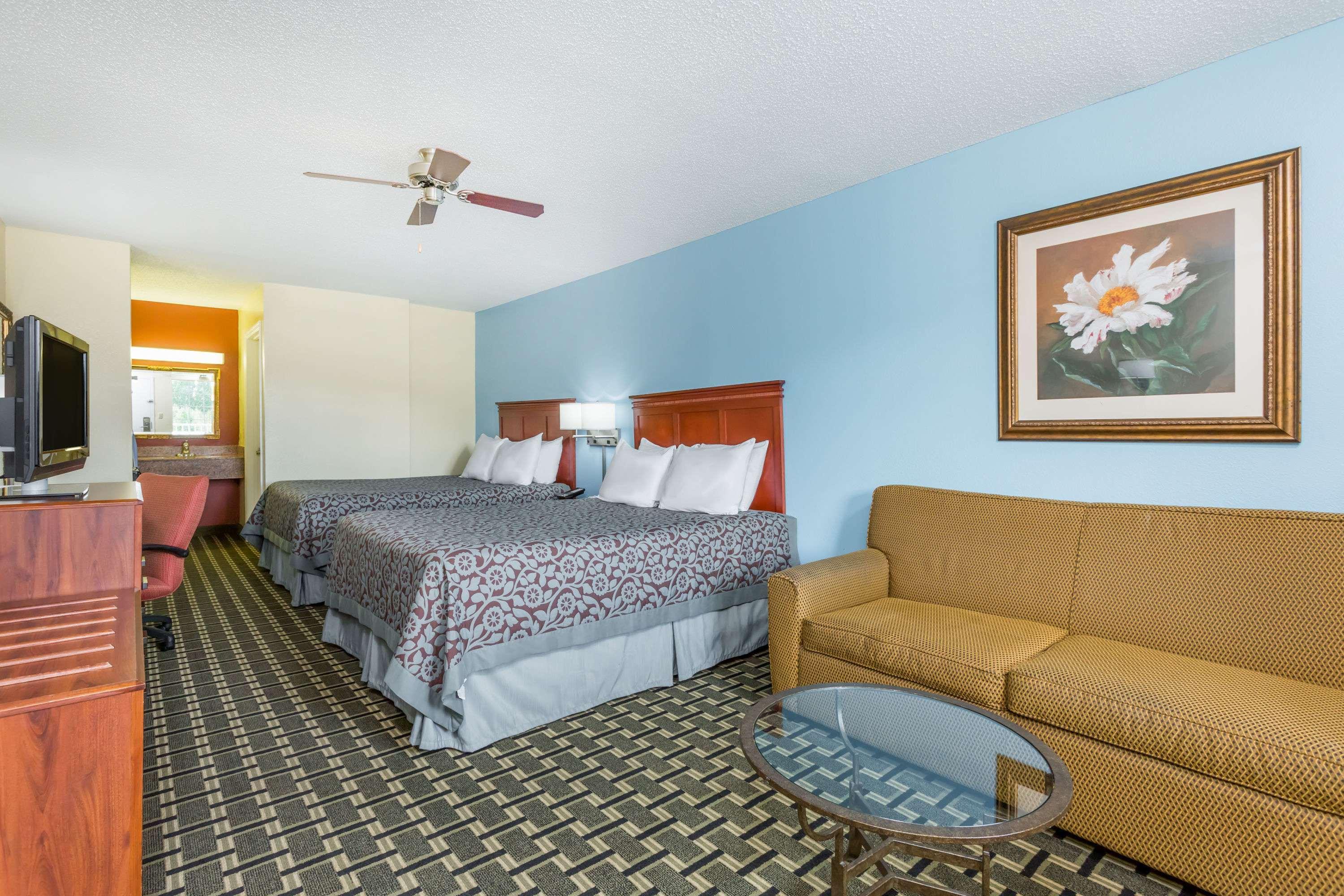 Days Inn Trenton — photo 3