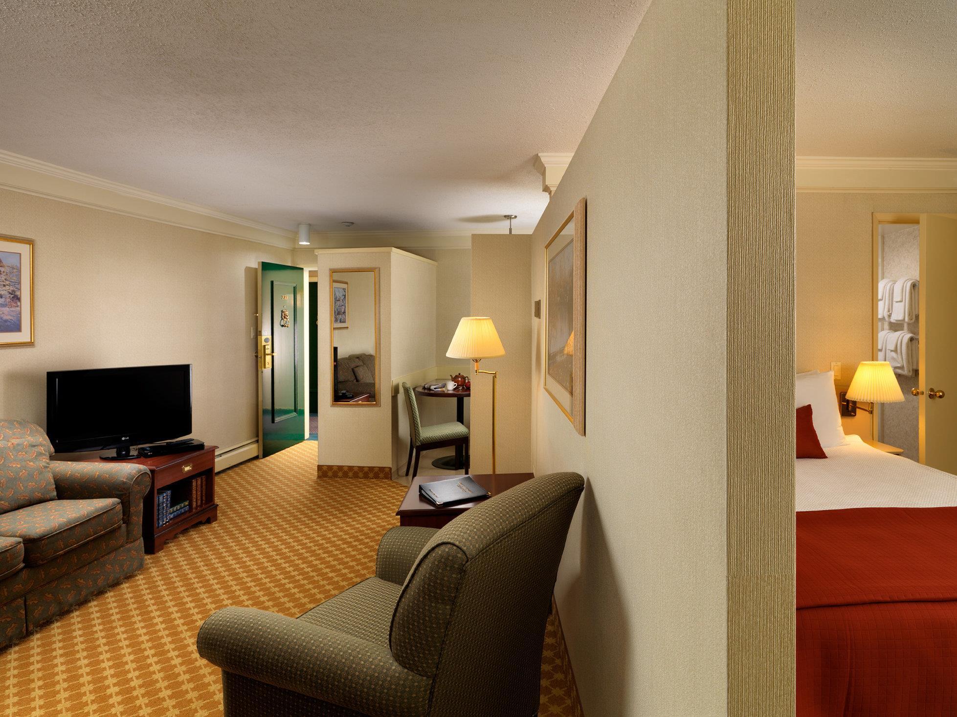 Royal Scot Hotel & Suites — photo 3