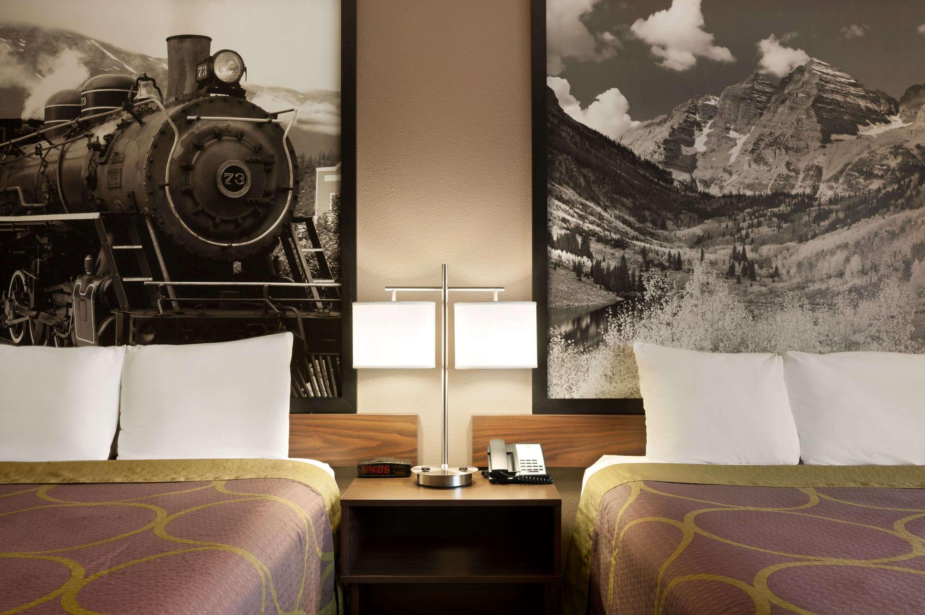 Super 8 by Wyndham Durango — photo 5