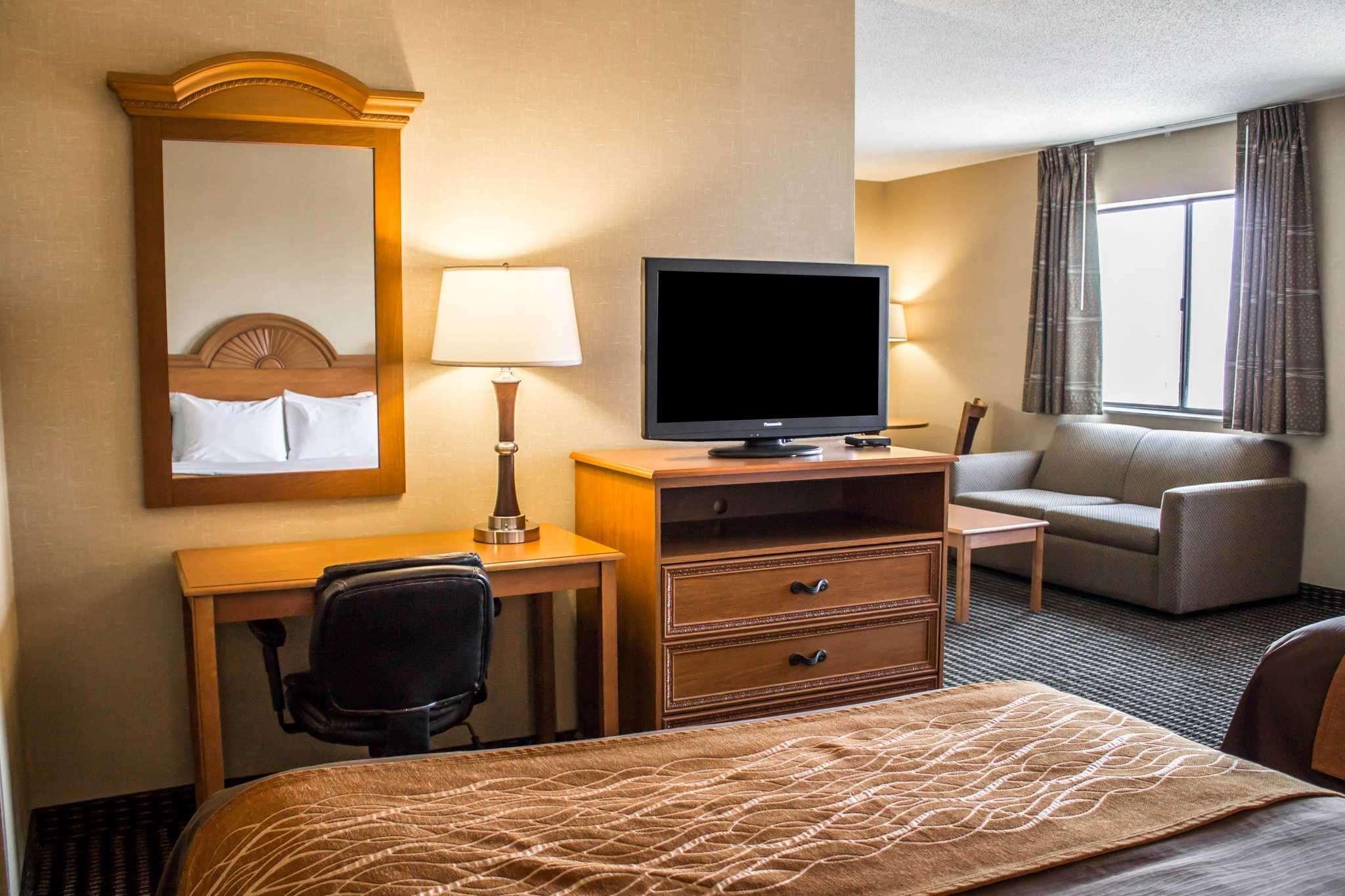 Comfort Inn East — photo 5