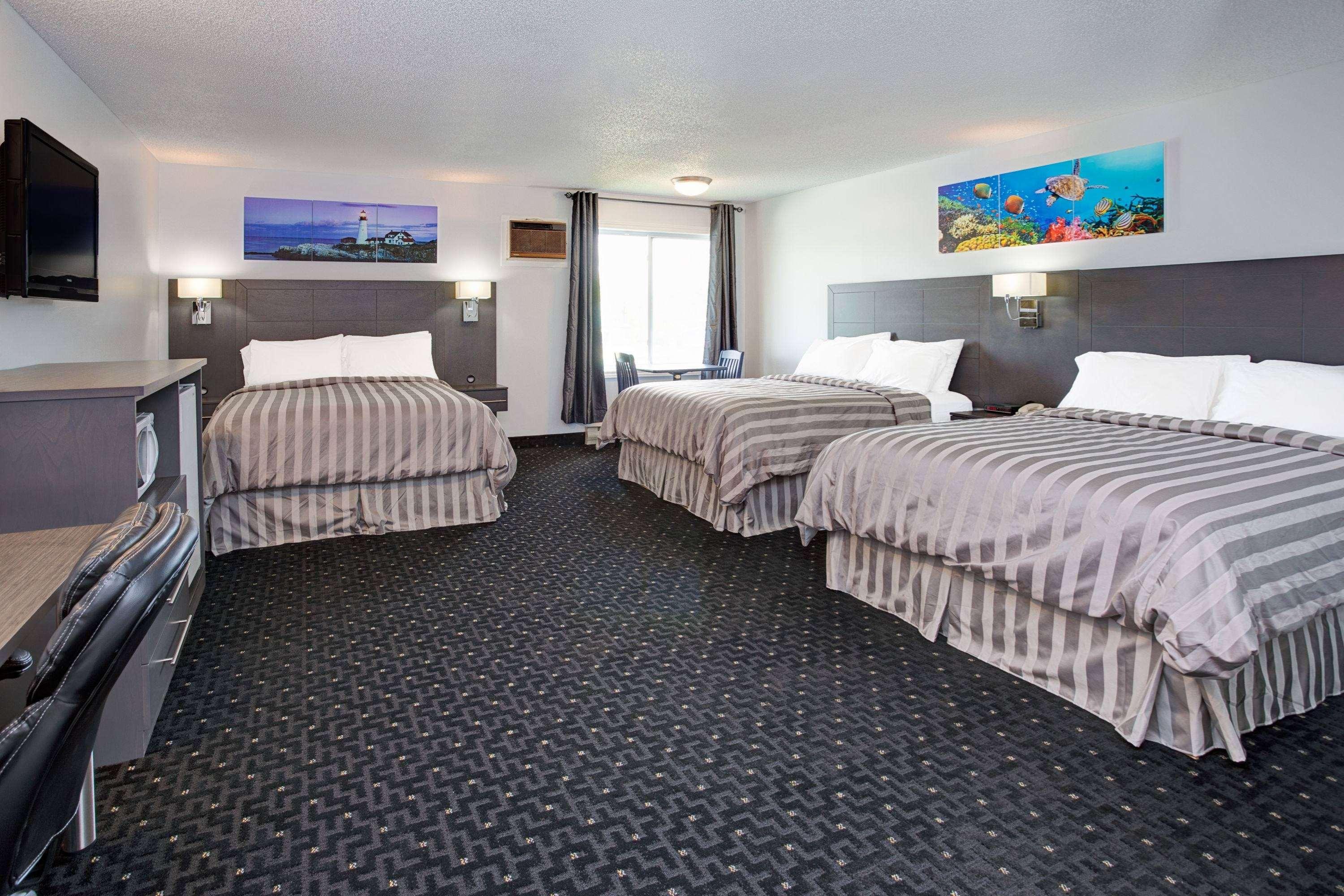 Howard Johnson Inn Gananoque — photo 5