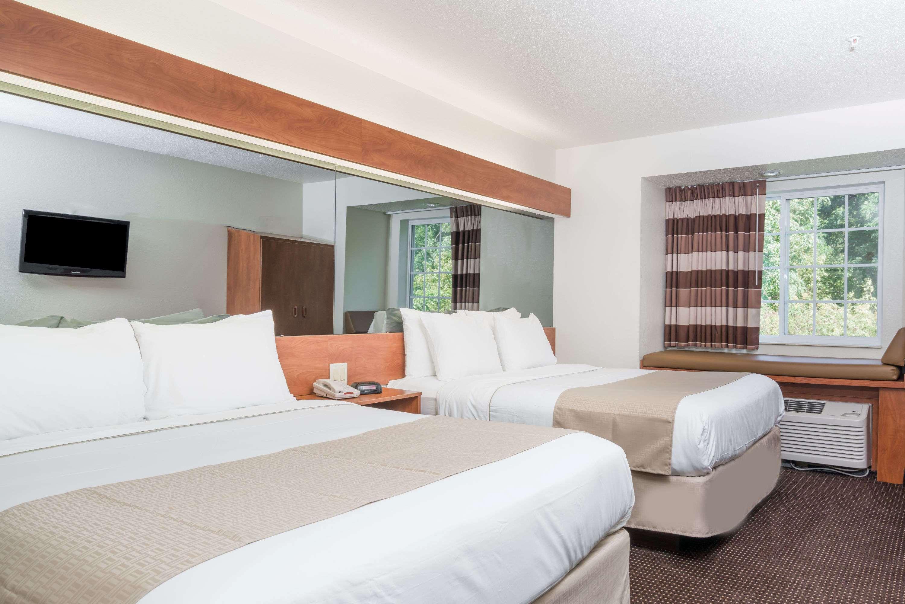 Microtel Inn & Suites by Wyndham Rice Lake — photo 4