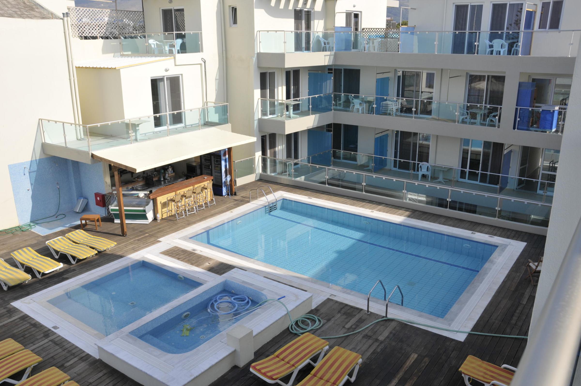 Bristol Sea View Apartments — photo 4