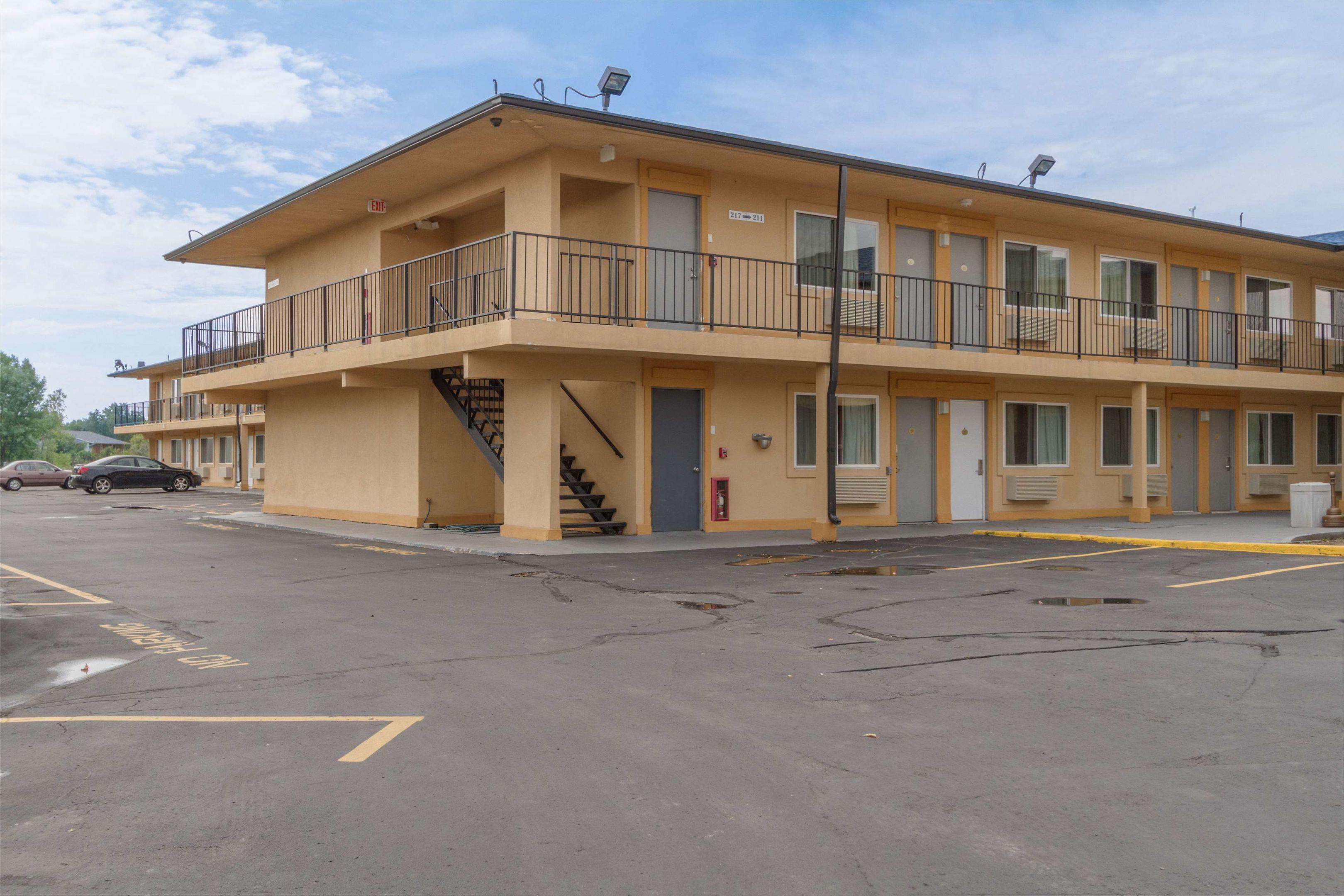 Motel 6 Oshkosh — photo 4