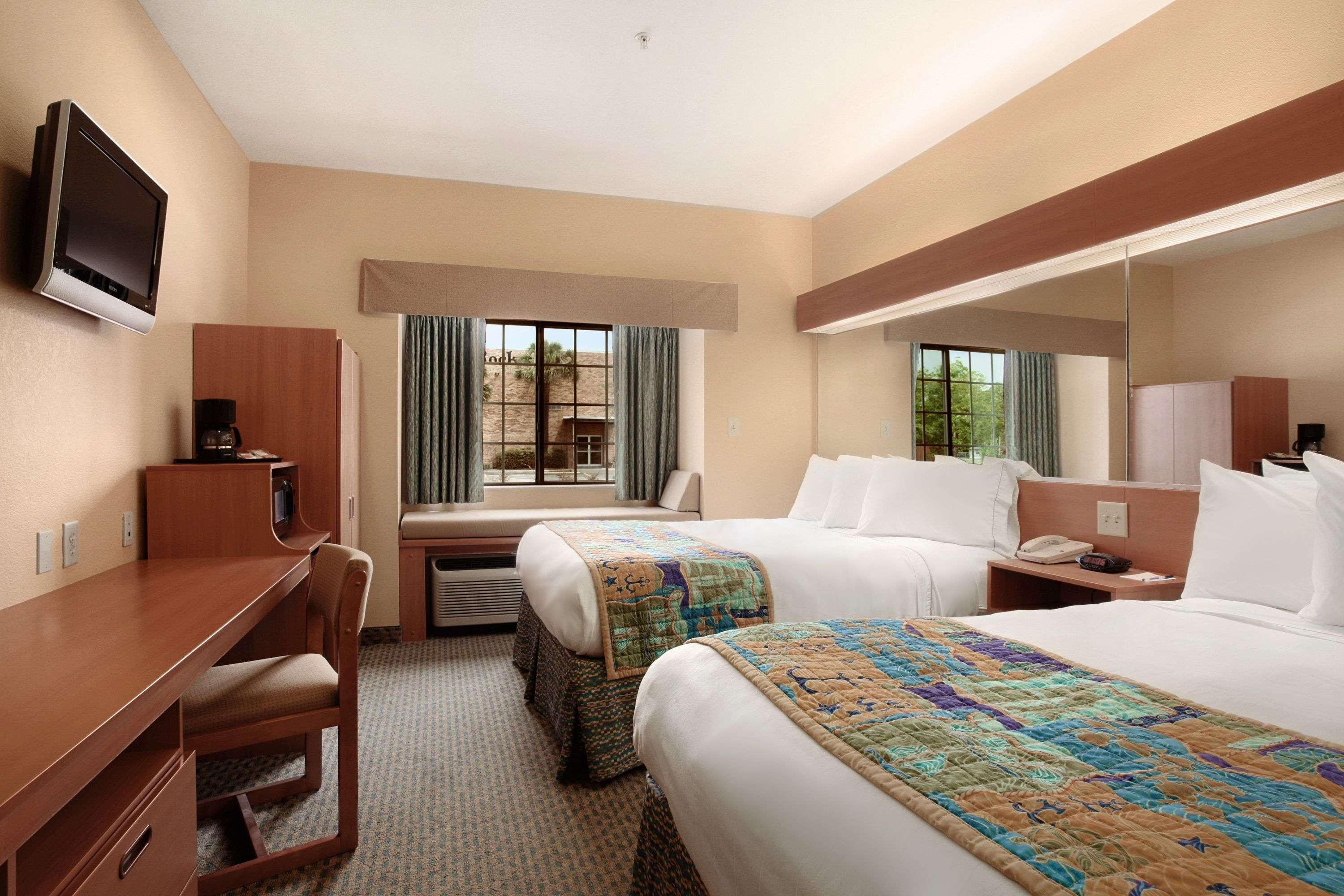 Microtel Inn & Suites by Wyndham Panama City — photo 5