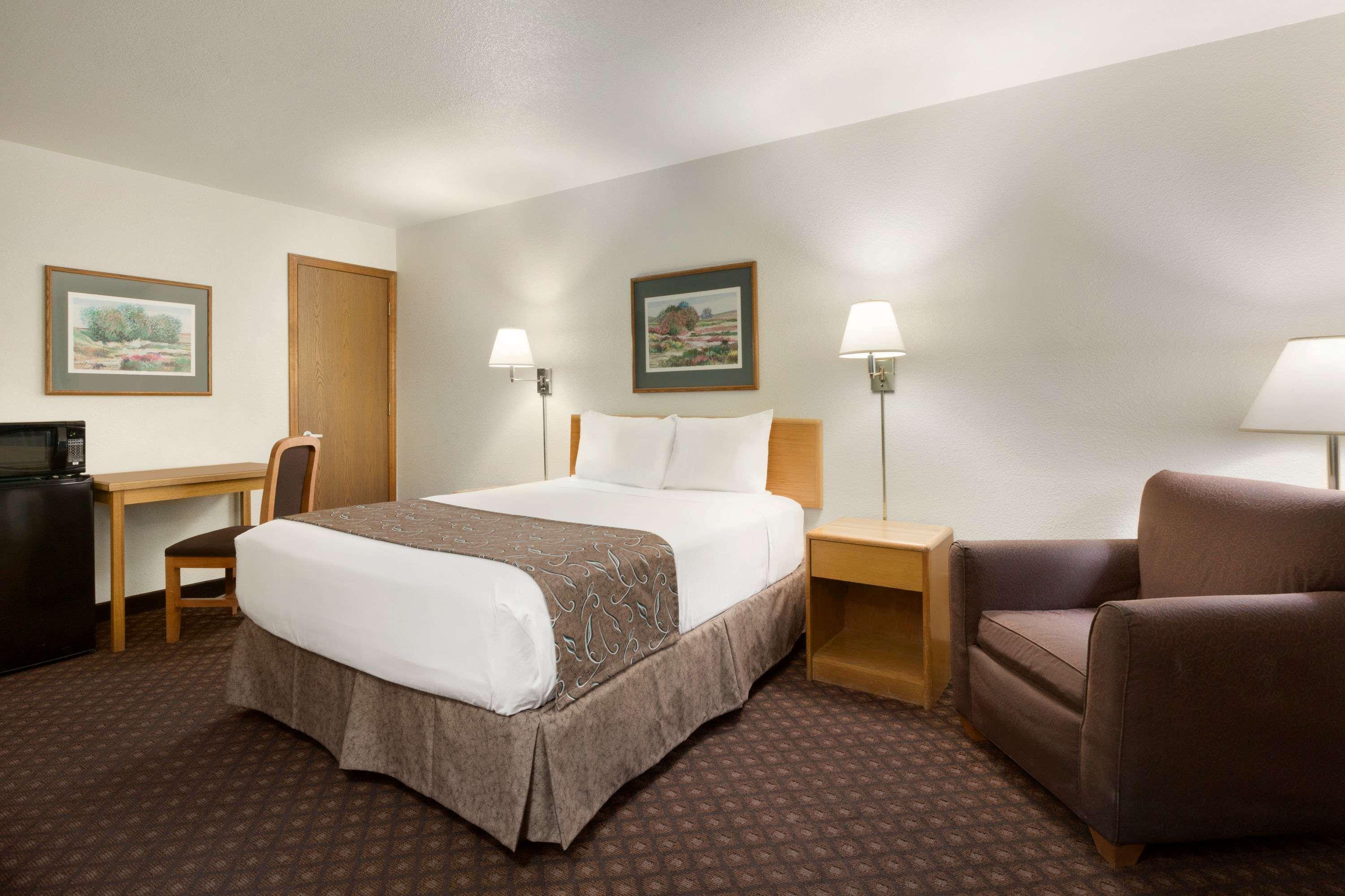 Travelodge by Wyndham Belen — photo 4