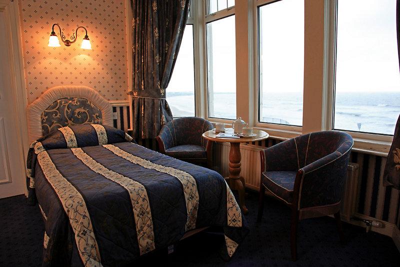 Rex Hotel at Whitley Bay — photo 4
