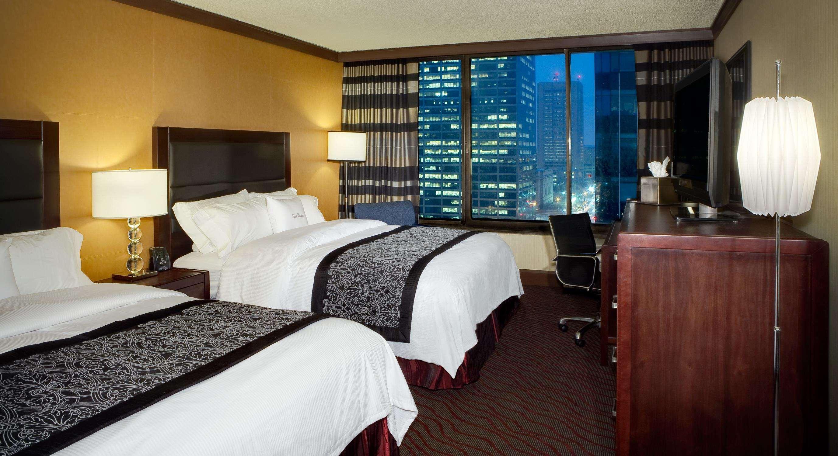 DoubleTree by Hilton Hotel Cleveland Downtown - Lakeside — photo 4