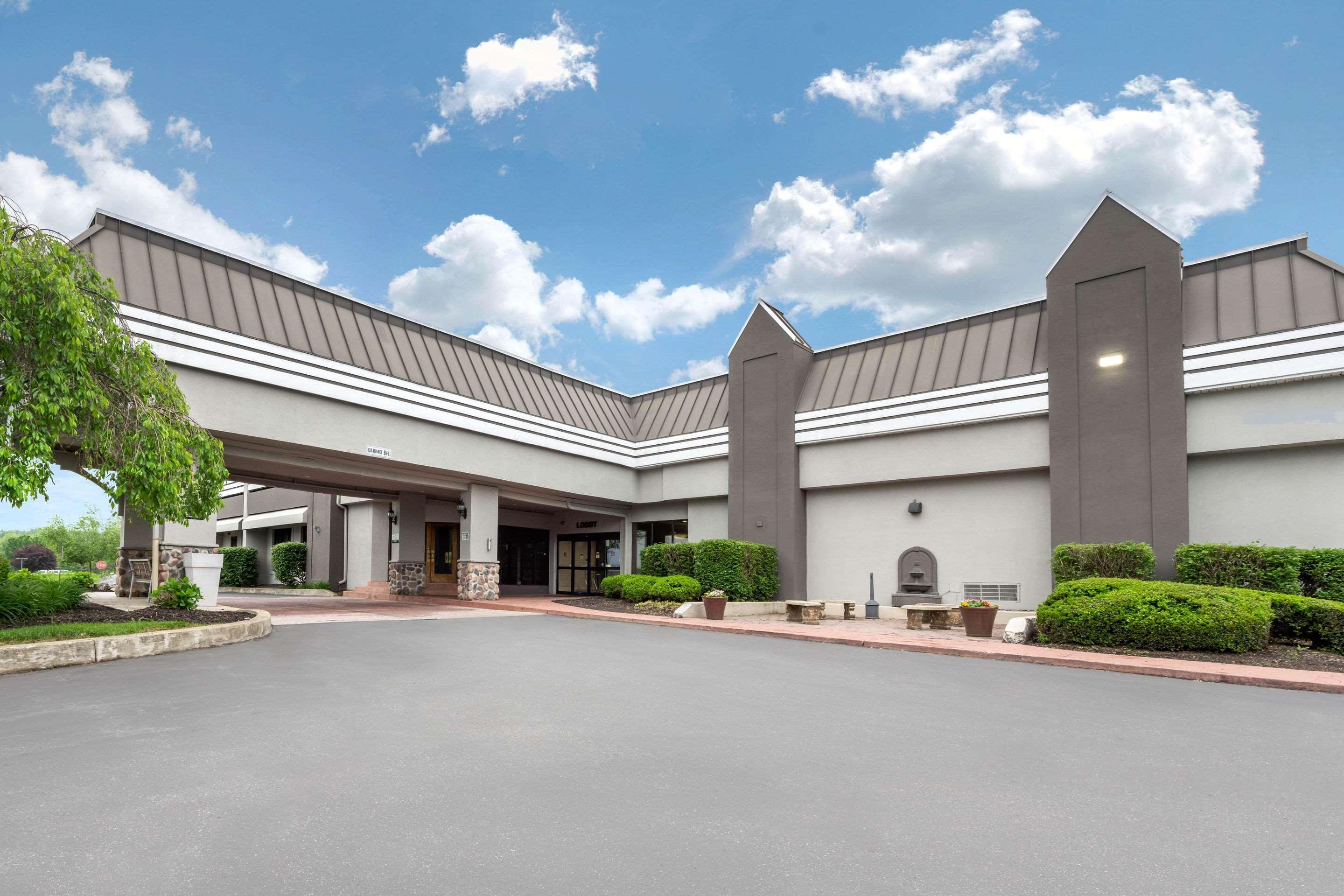 Clarion Hotel And Conference Center Harrisburg West — photo 4