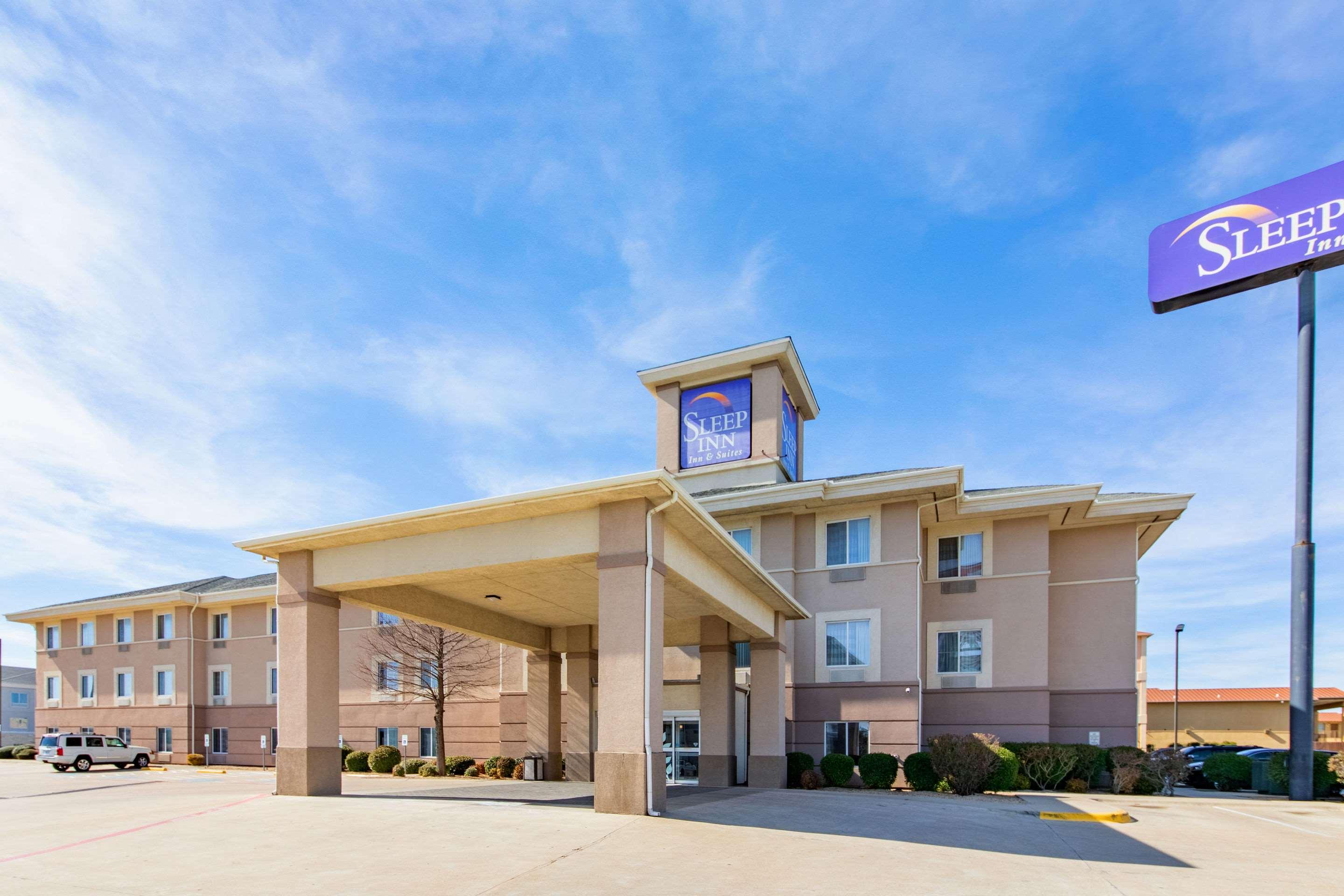 Sleep Inn & Suites — photo 3