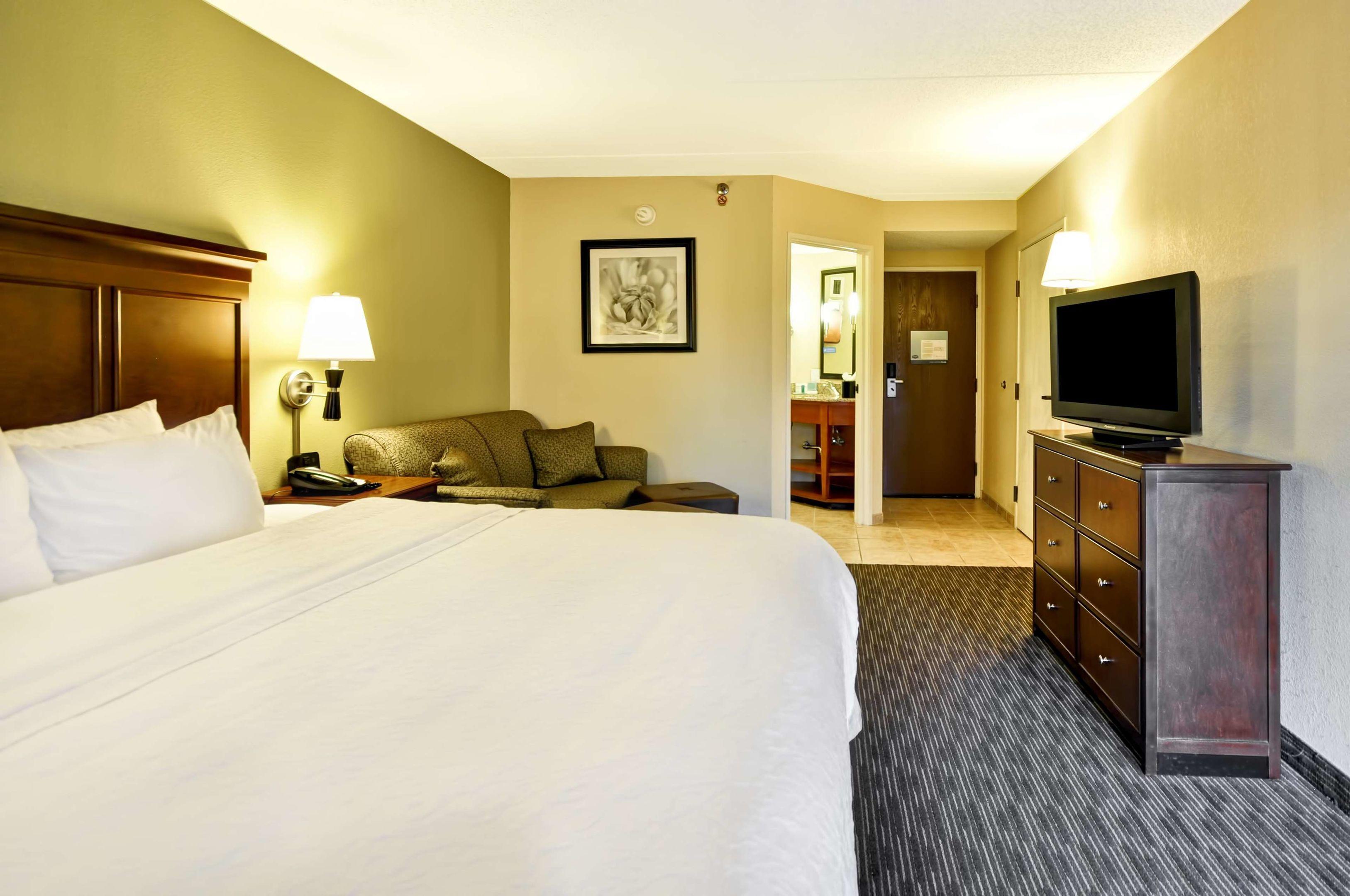 Hampton Inn Cleveland - Westlake — photo 4