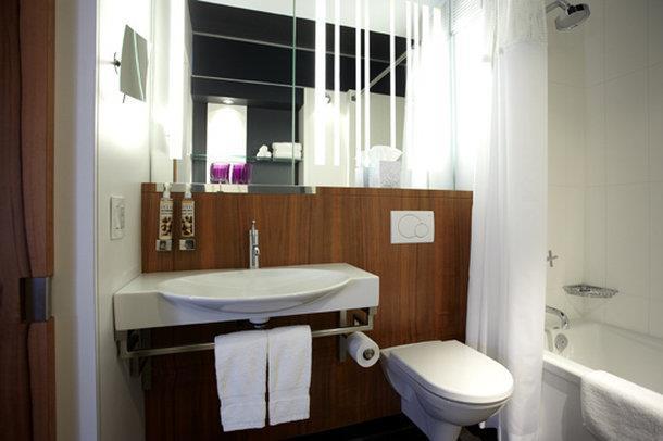 Alt Hotel Toronto Airport — photo 4