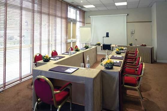 Novotel Nantes Centre Bord de Loire — photo 3