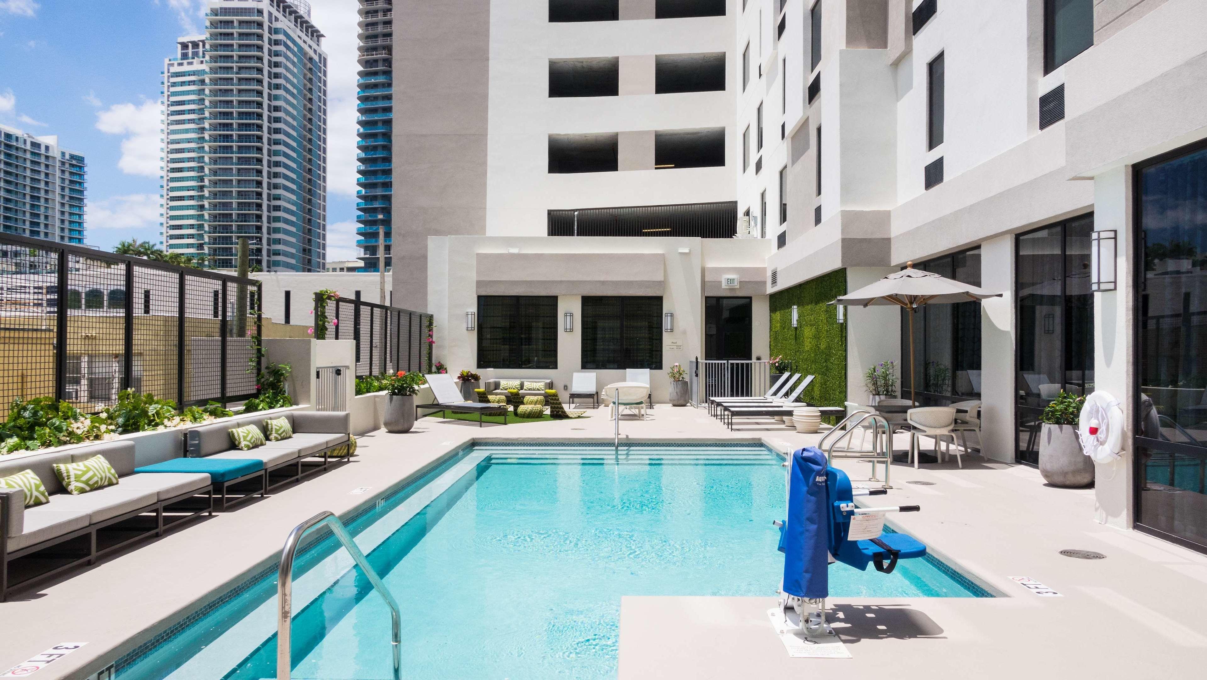 Hampton Inn & Suites Miami Midtown — photo 4