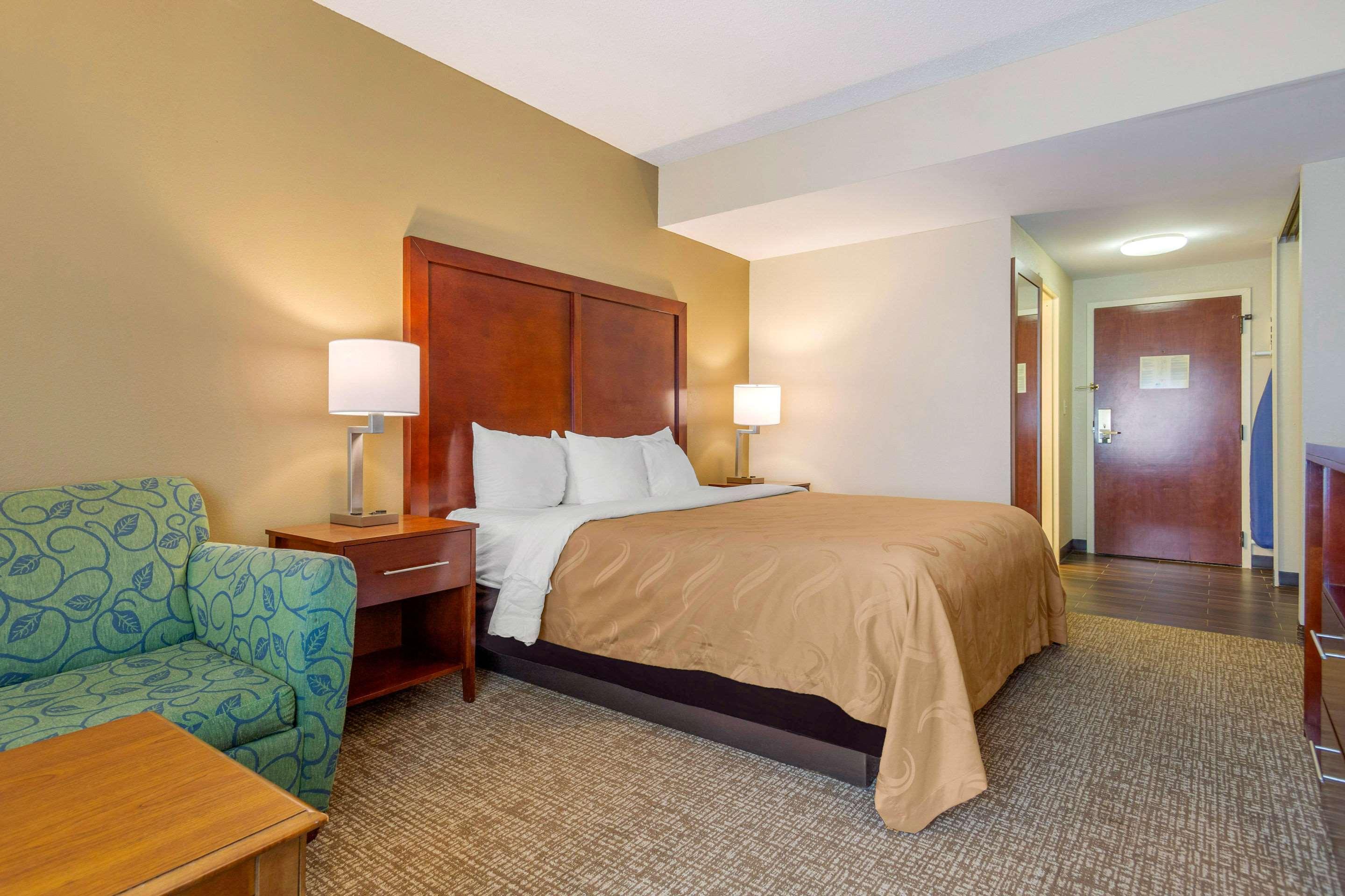 Quality Inn & Suites Olde Town — photo 4