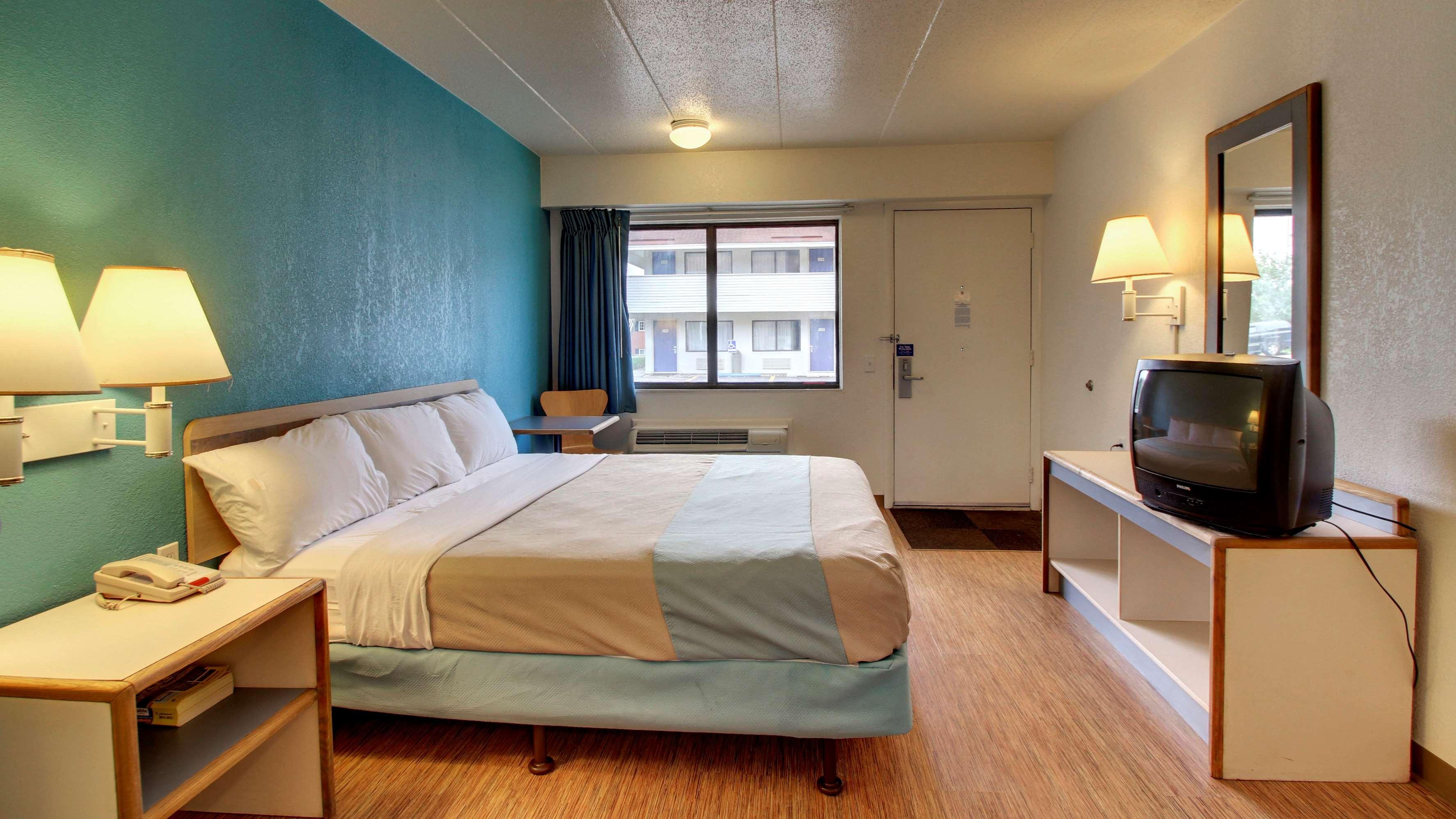 Motel 6 Cedar Rapids — photo 4