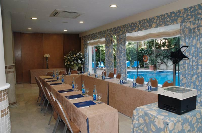 URH Hotel Sitges Playa — photo 4