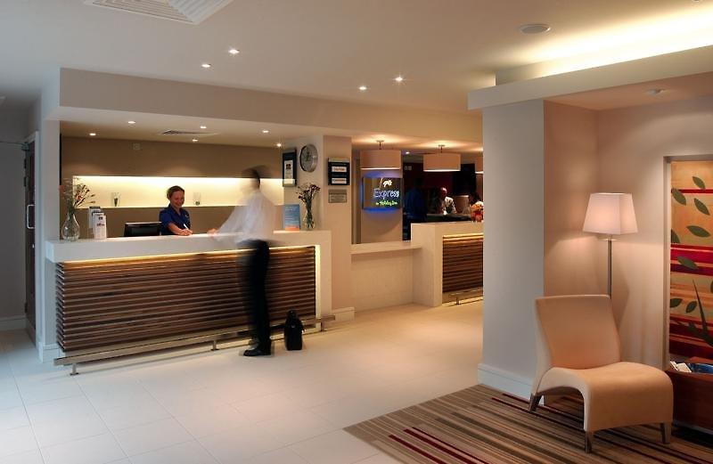 Holiday Inn Express London - Croydon — photo 4
